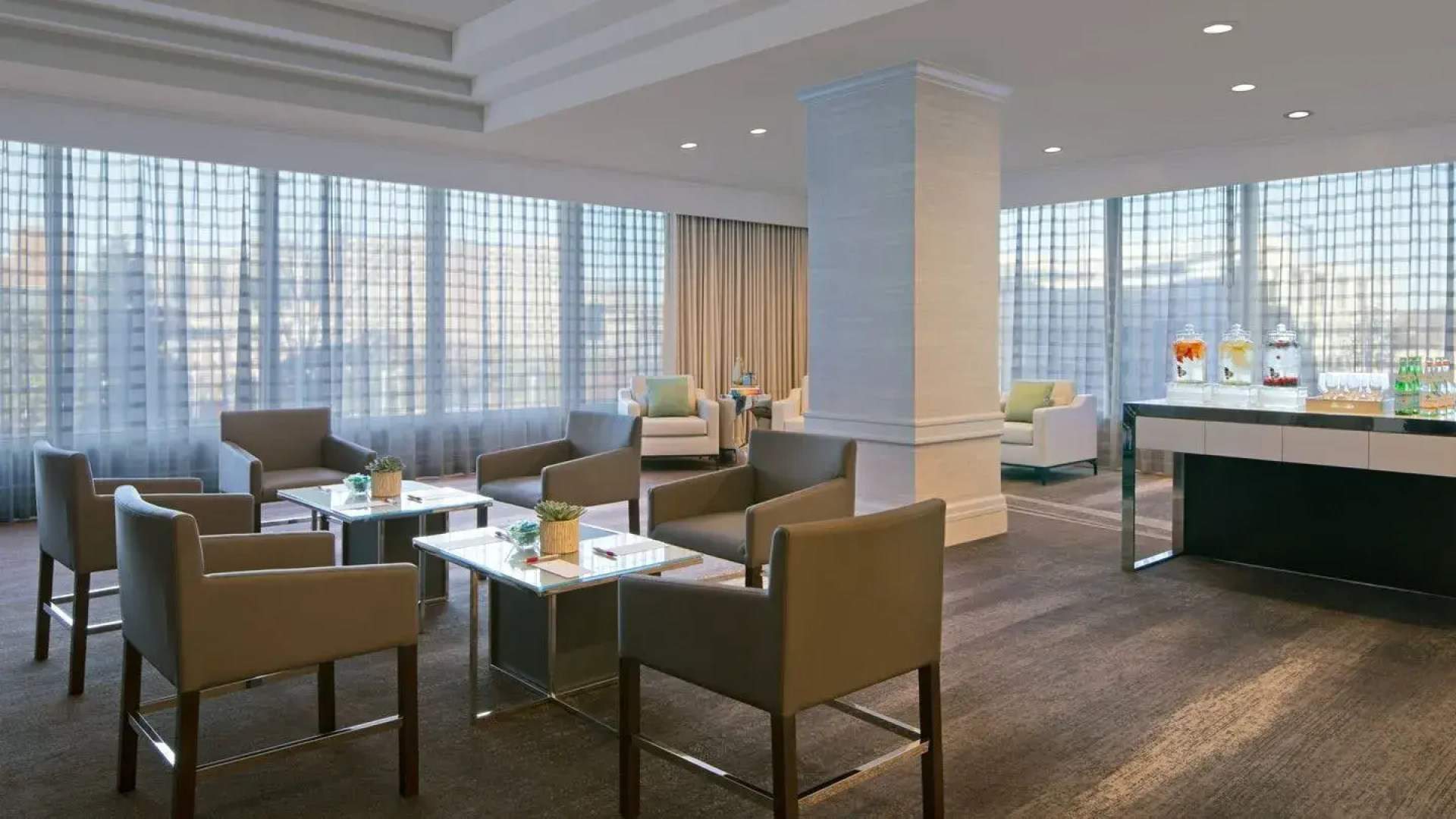 Kansas City Marriott Country Club Plaza