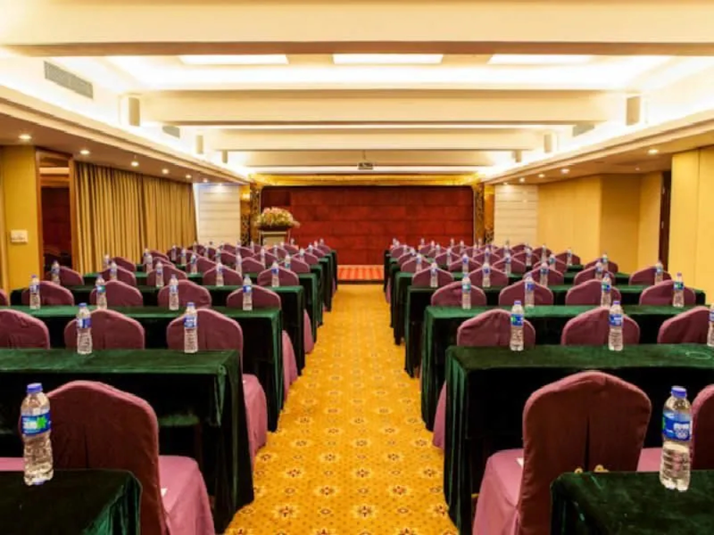 Vienna Hotel Qingyuan Lianjiang Road
