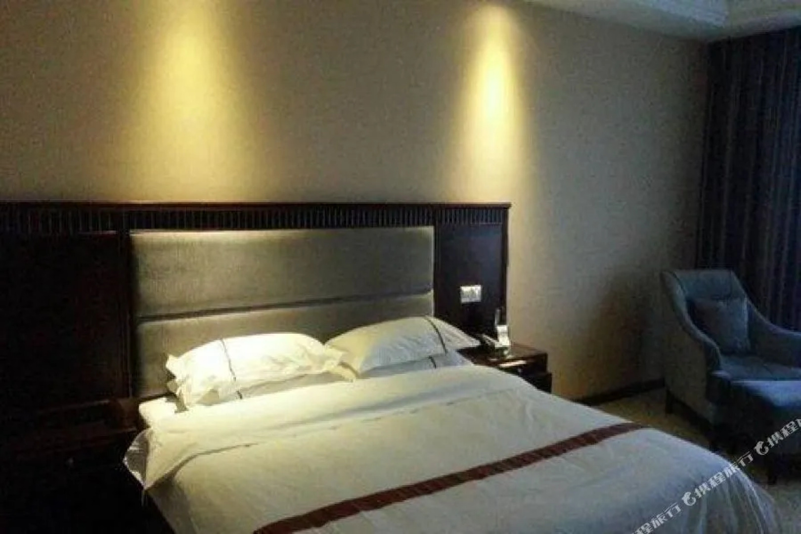 Yangshan Baoheng Business Hotel