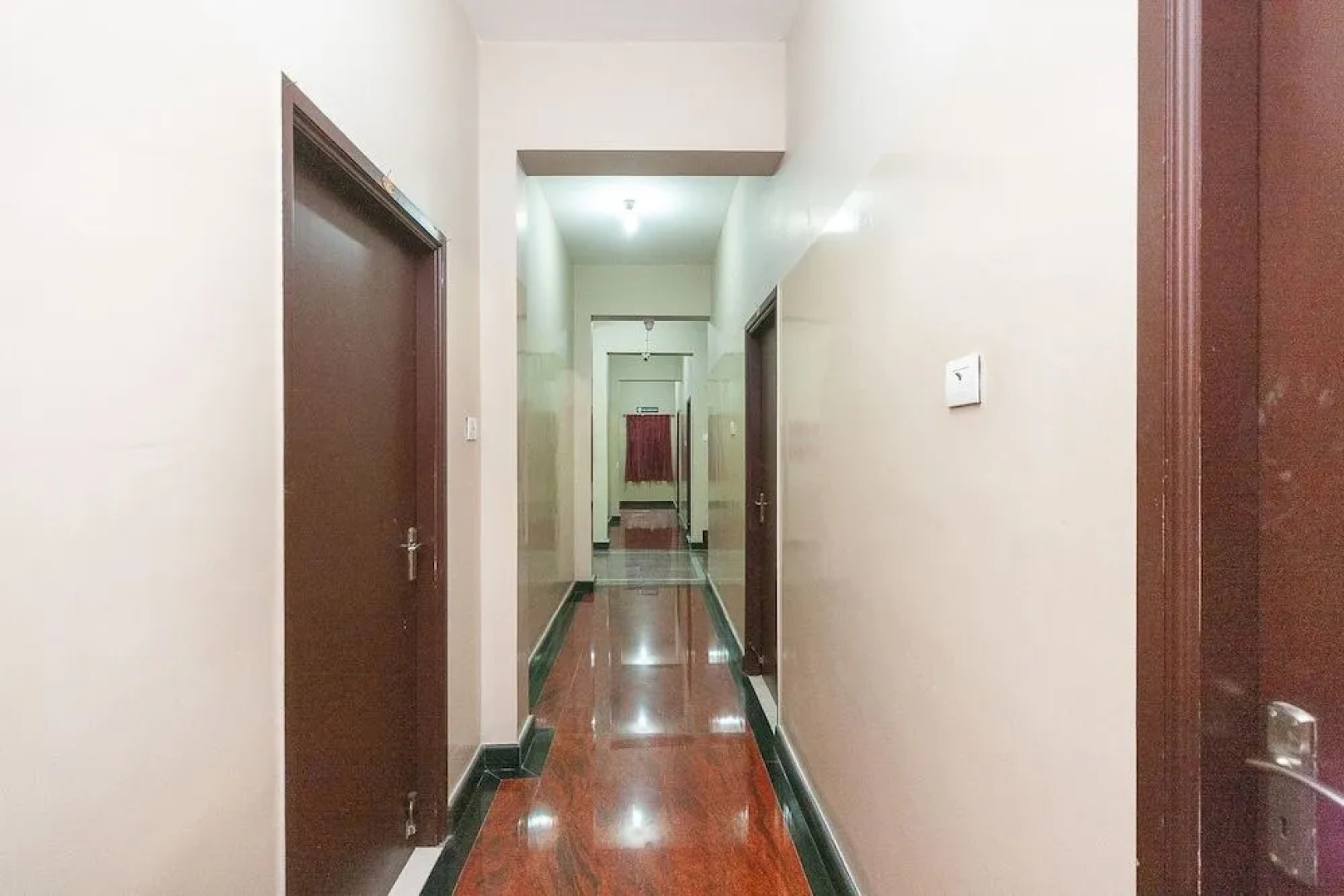 Oyo 29278 Sri Laya Guest House