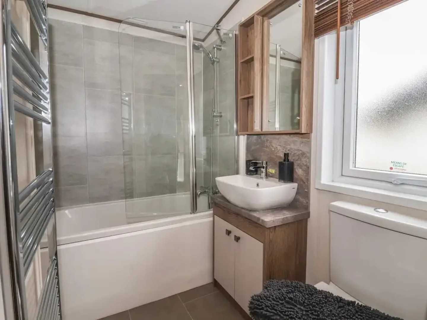 Whispering Willows 2-bed Lodge in Scarborough