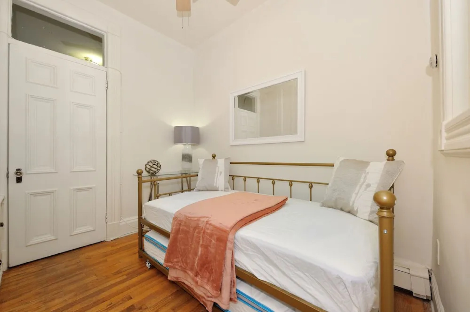 Jersey, Hoboken 113 Fourteenth St 1 Bedroom Apts