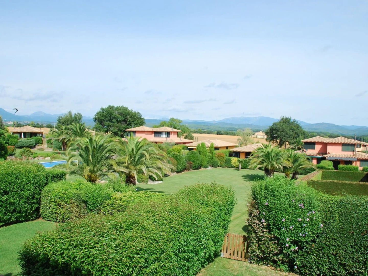 Quaint Villa in Navata With Fenced Garden