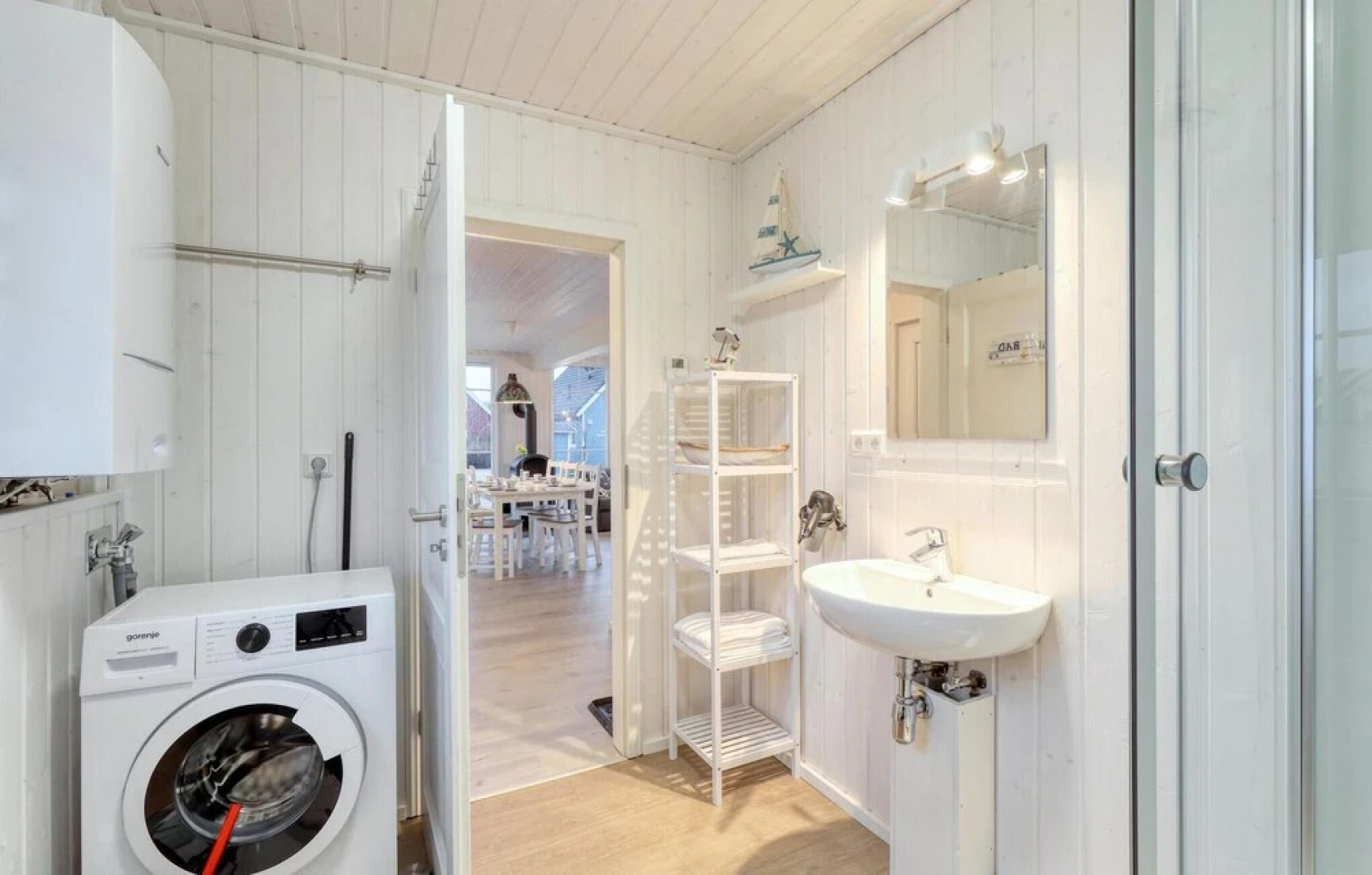 Nice Home in Zerpenschleuse With Wifi and 2 Bedrooms