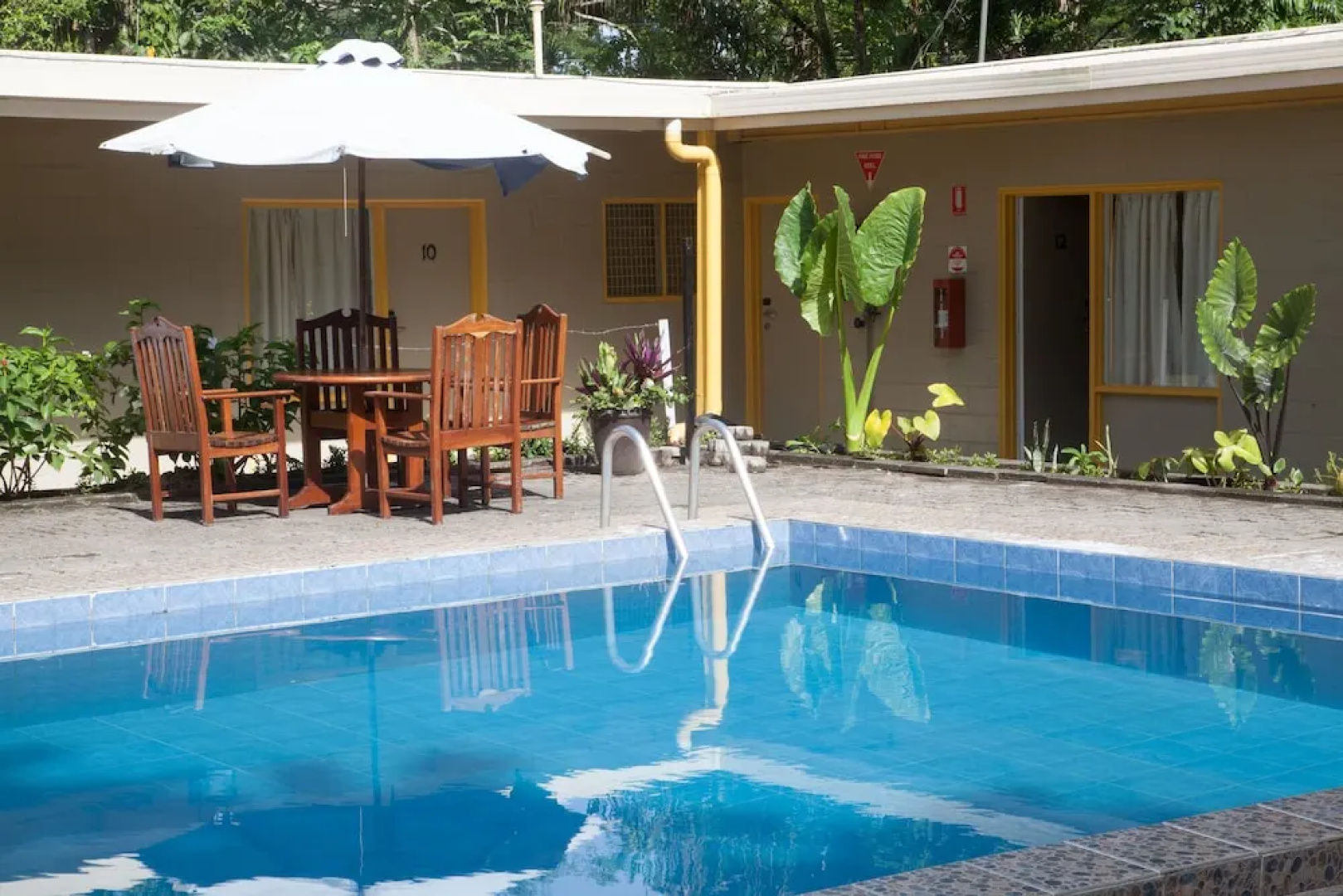 Huon Gulf Hotel