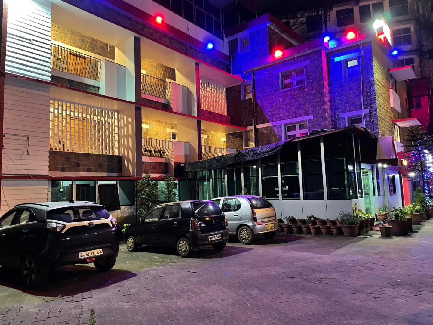 Hotel Caveri