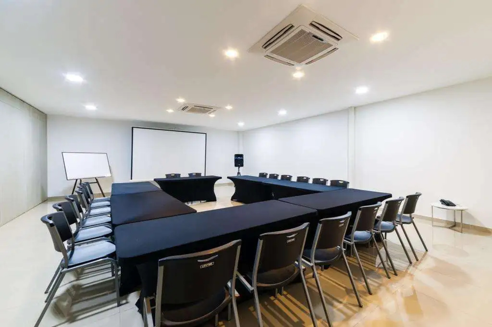 Hotel MS Ciudad Jardín Plus