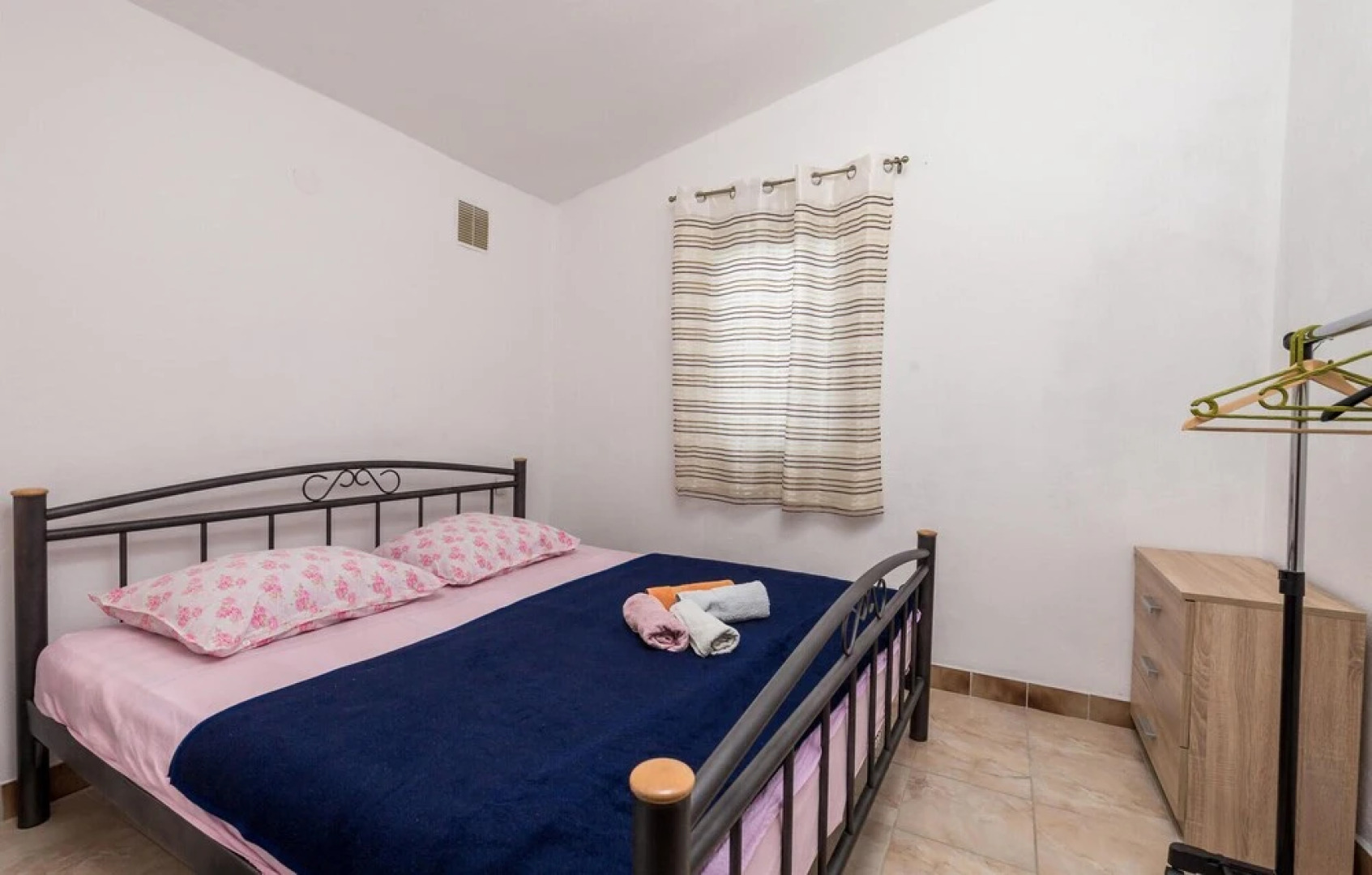 Stunning Apartment in Stinica With Wifi and 1 Bedrooms