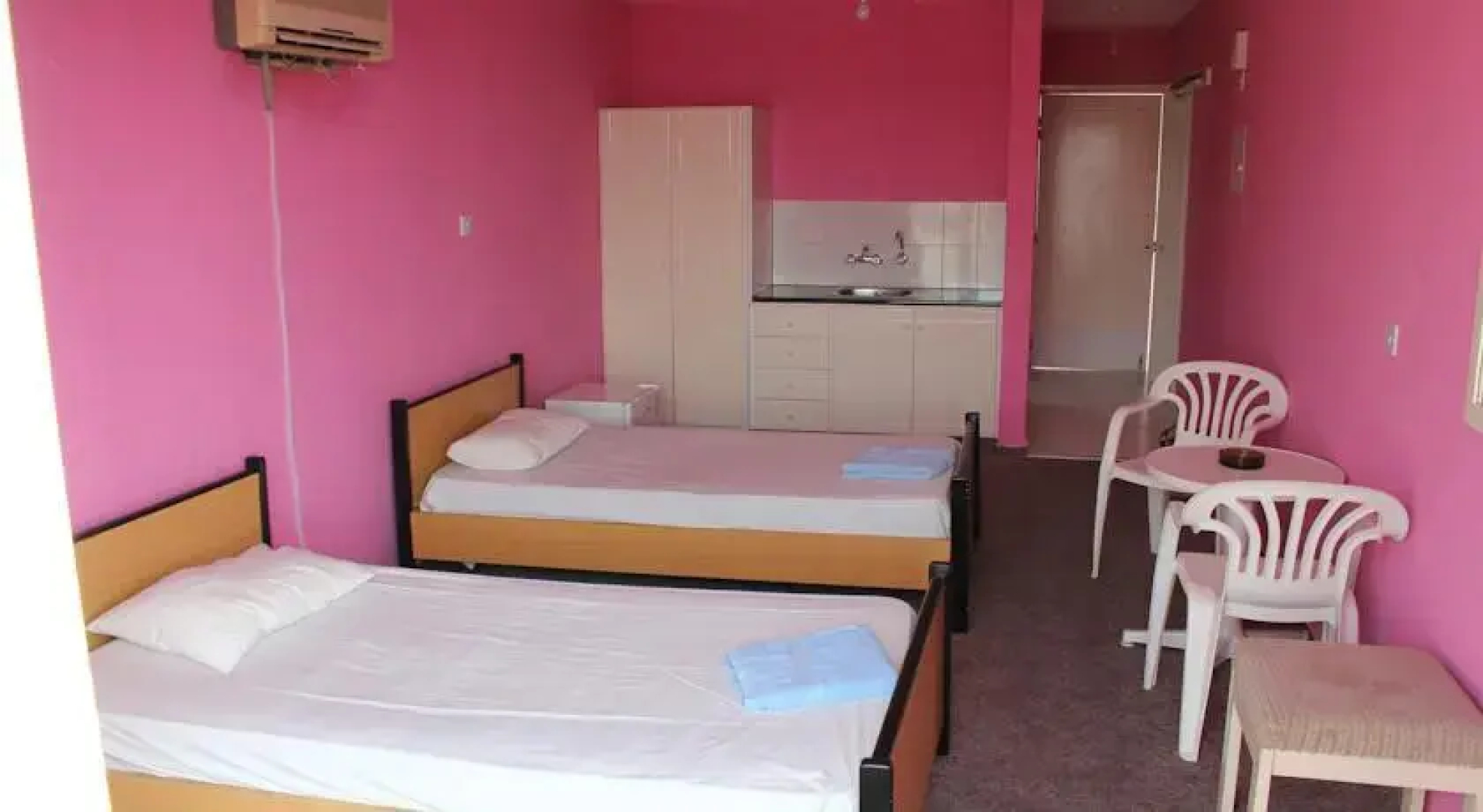 Parojim Apartments