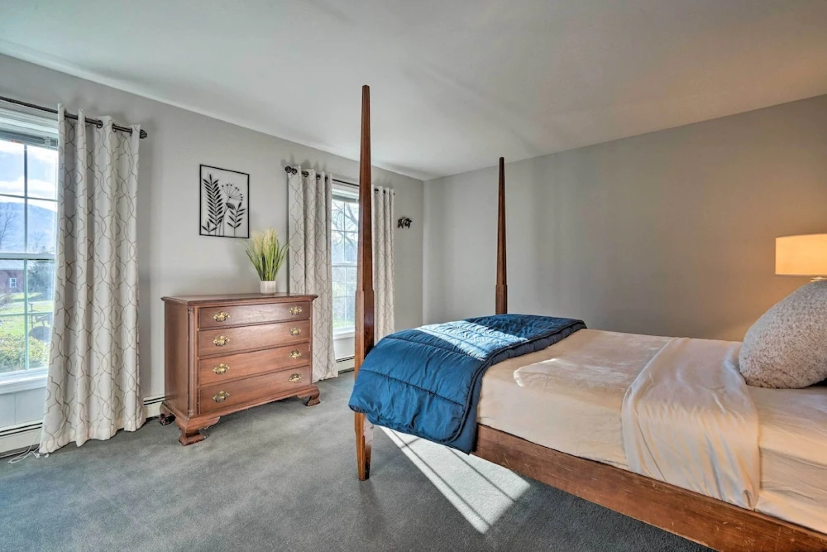 Spacious Home Near Bromley Mountain Ski Resort!