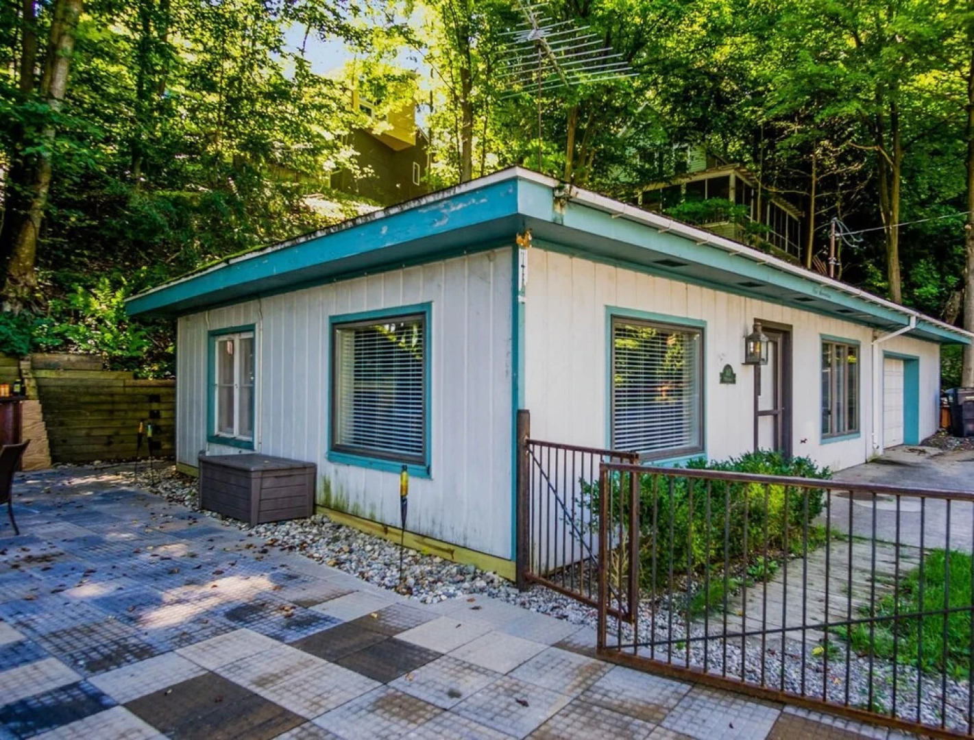 The Cottage on Perryman