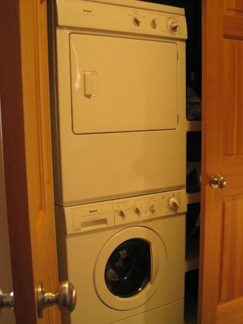 Mountain Town Properties Aladar's Guest Cabin