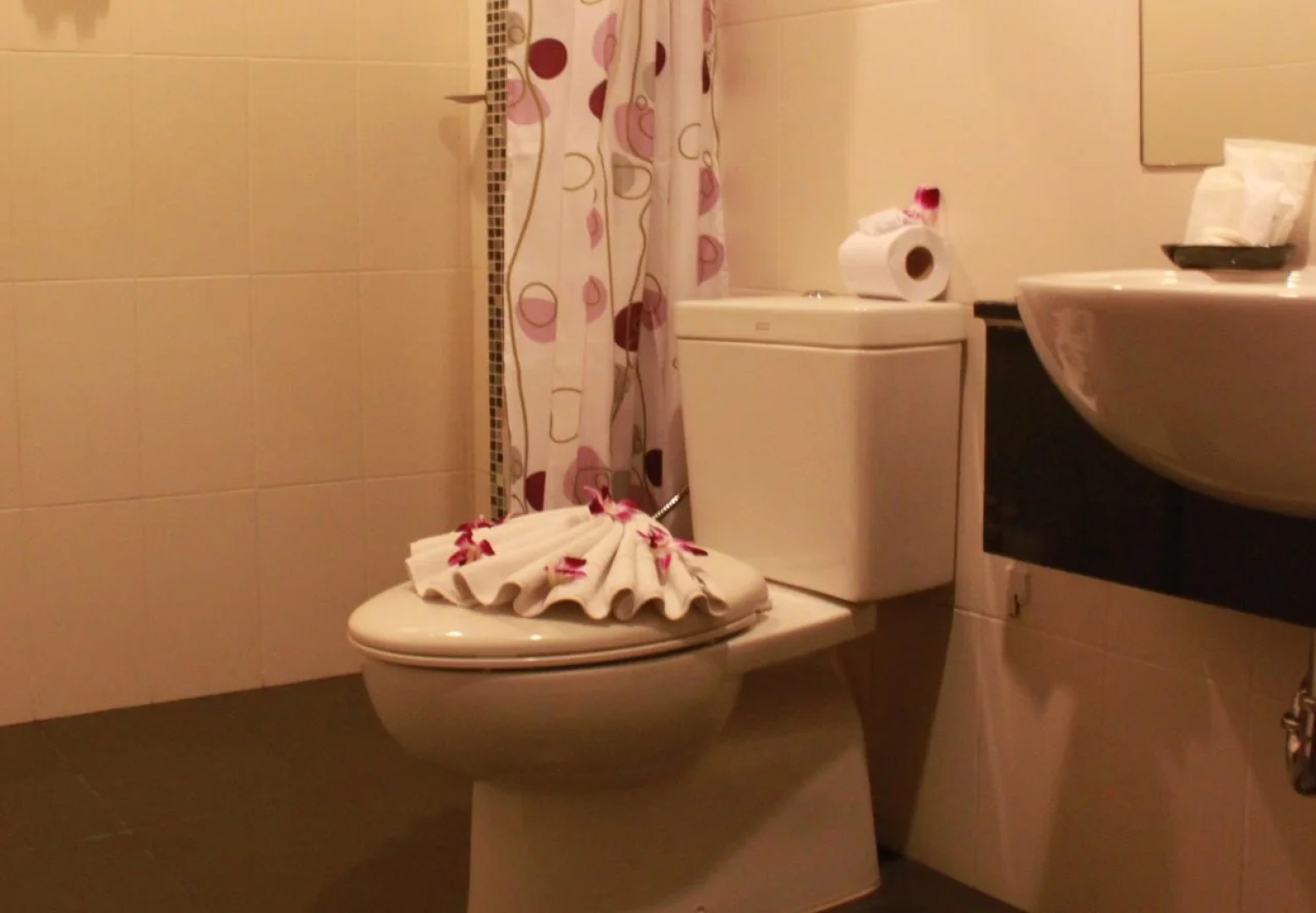 Patong Hemingway's Hotel