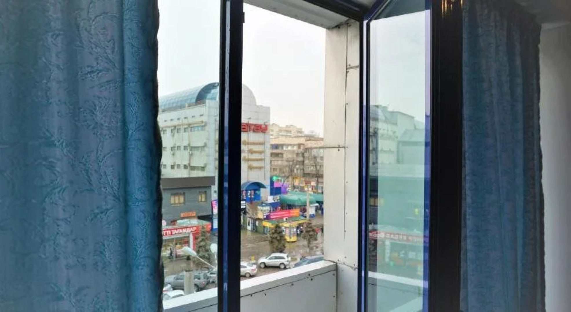 Turkestan Hotel