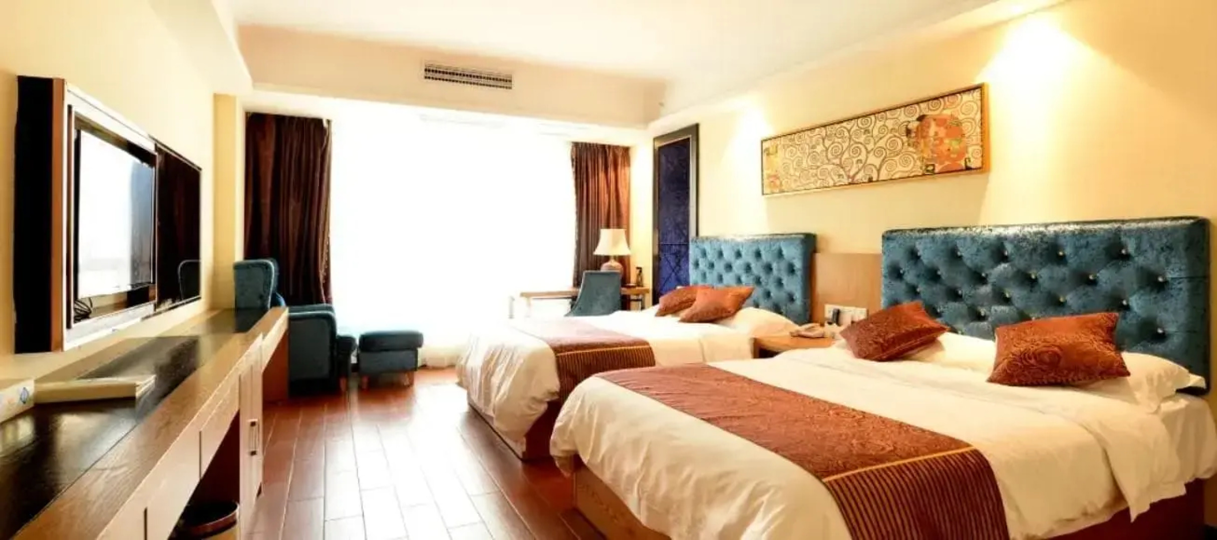 Virgin Angel Hotel (Nanchang West Railway Station,National Sports Center)