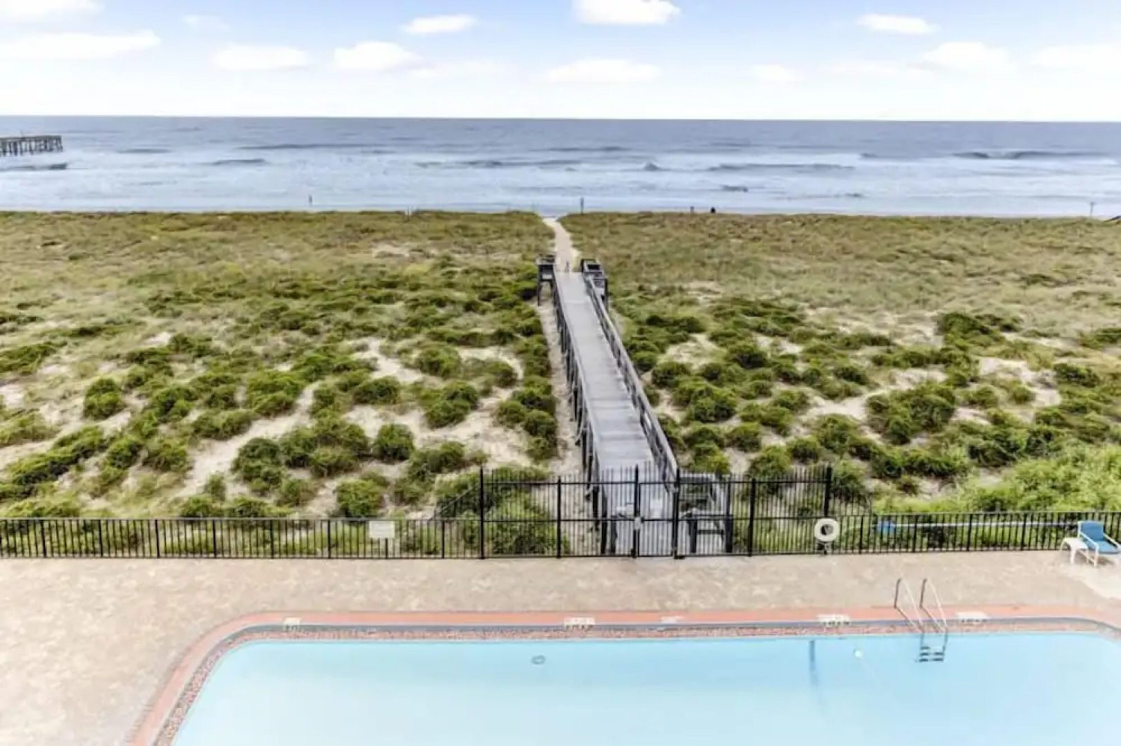 Amelia South H4 by RedAwning