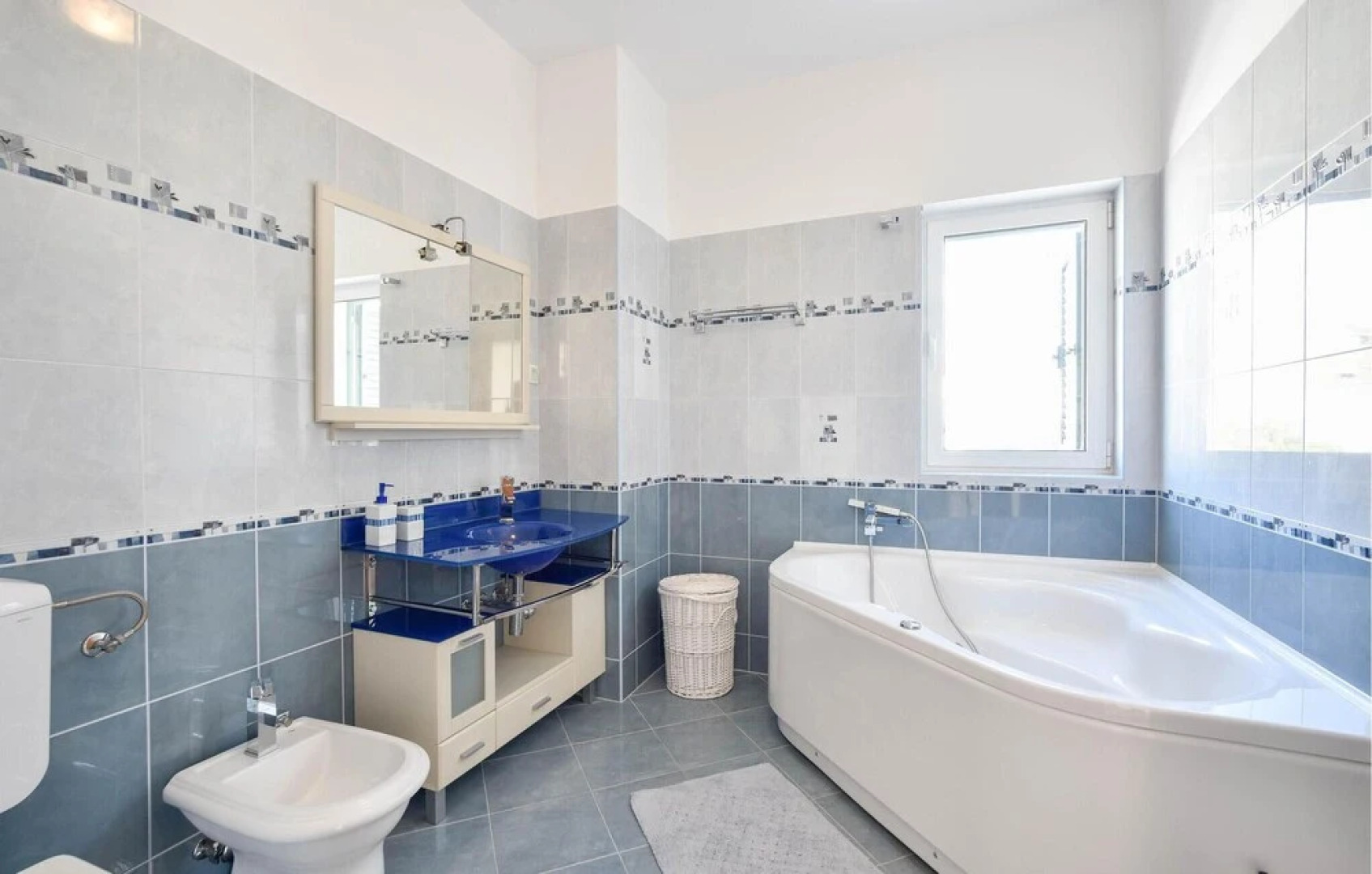 Awesome Home in Solin With 4 Bedrooms, Wifi and Outdoor Swimming Pool