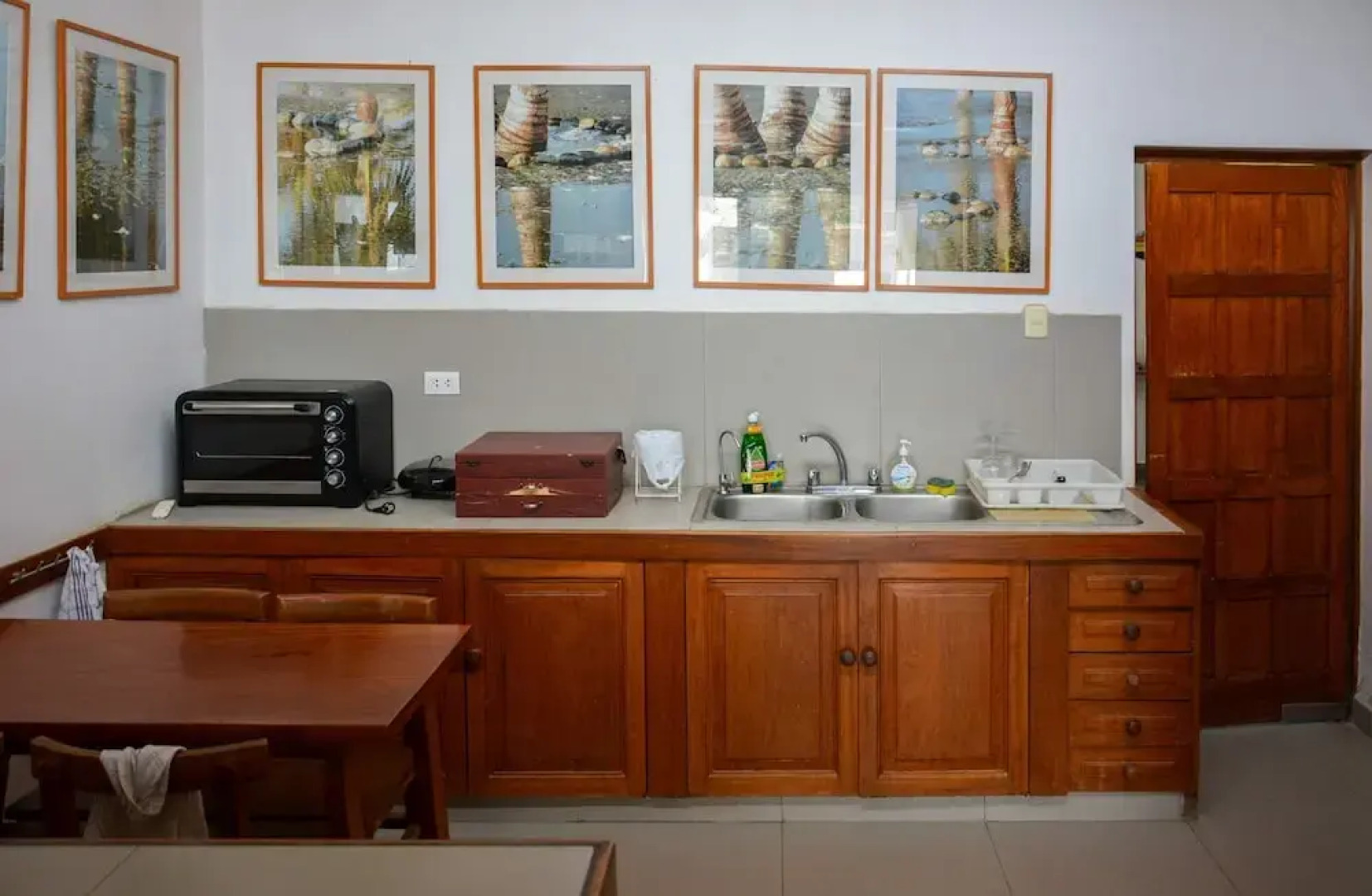 w Modern 5BR With Private Pool in Paracas