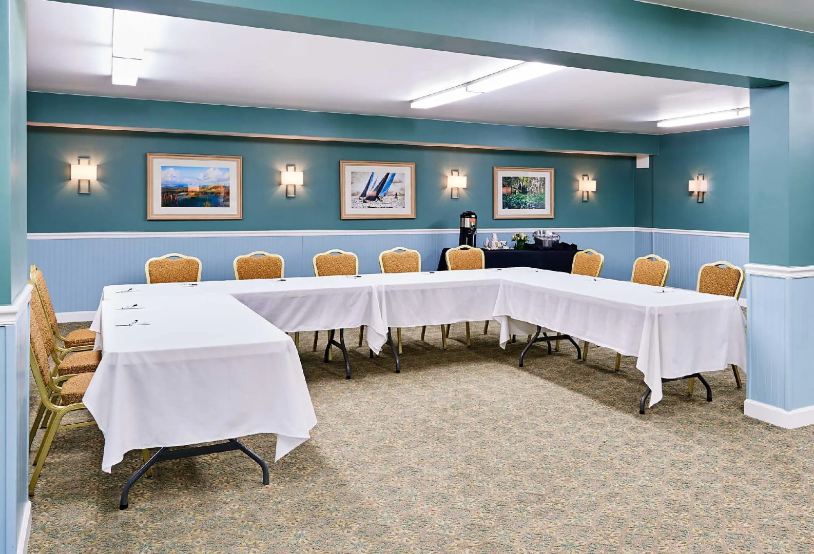 The Oceanfront Litchfield Inn