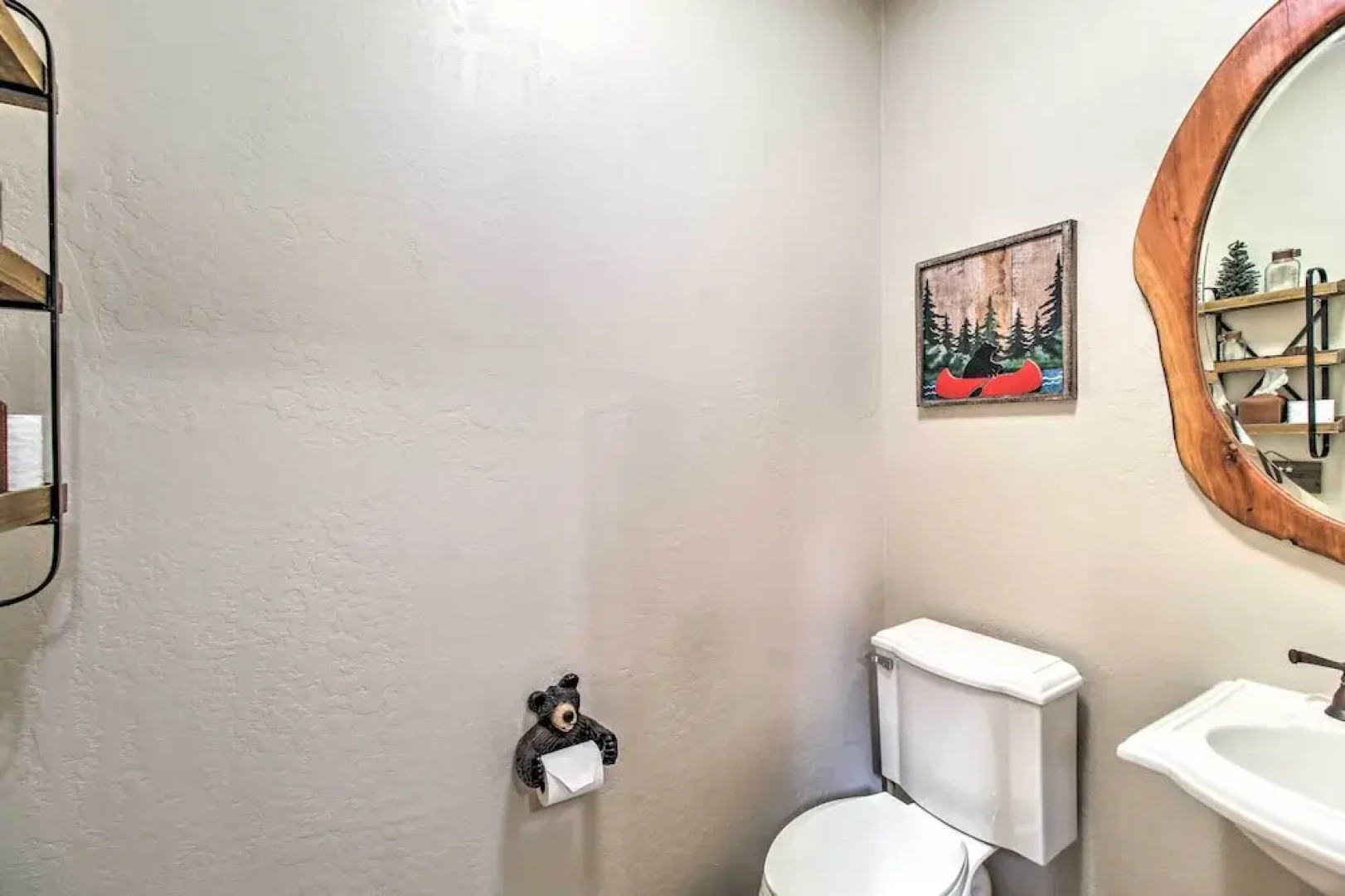 Hot Tub & Game Room: All-season Pinetop Cabin