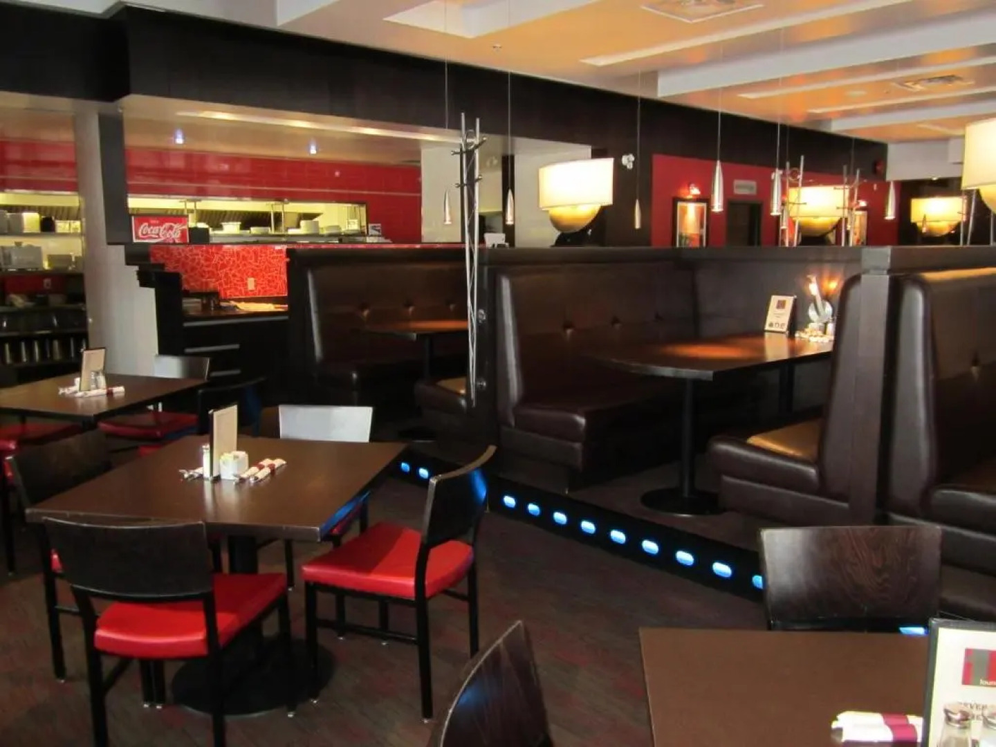 Woodlands Inn & Suites