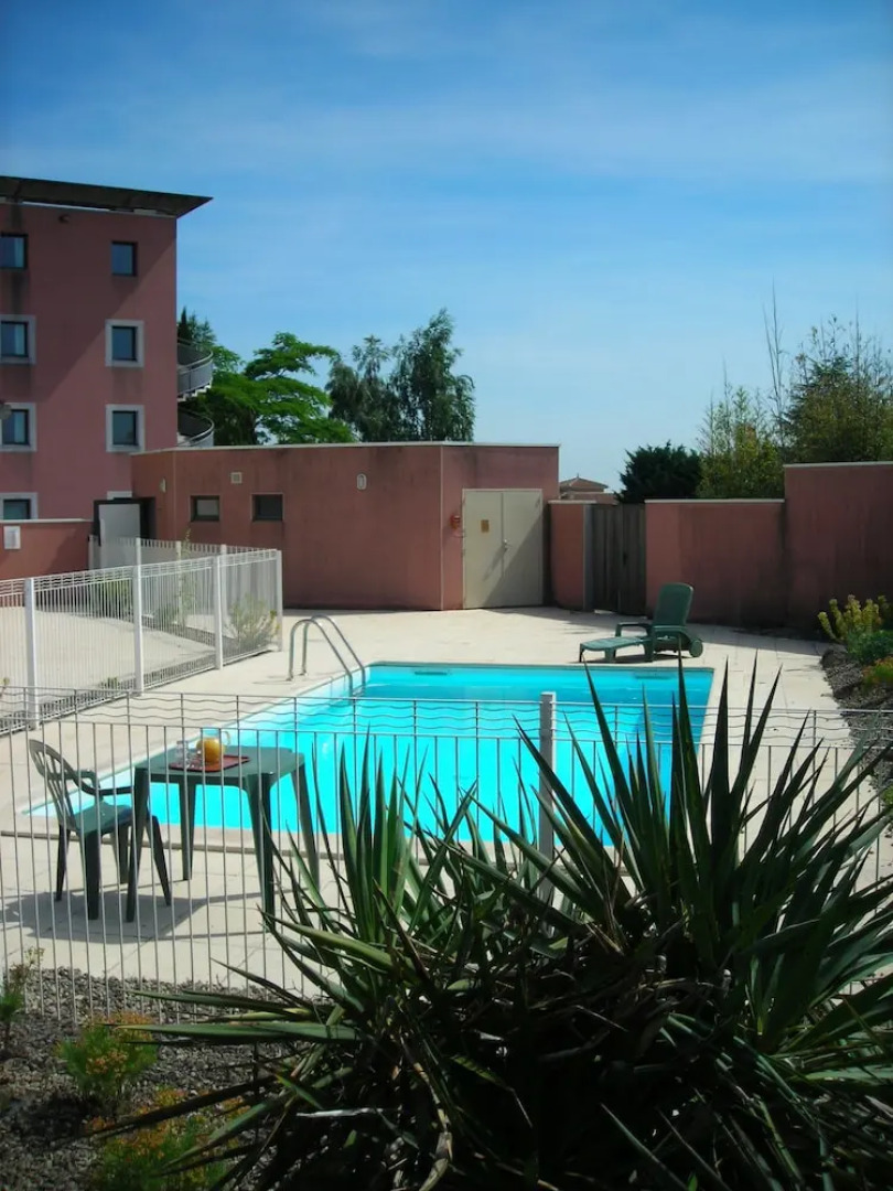 Balladins Poitiers Jaunay Clan