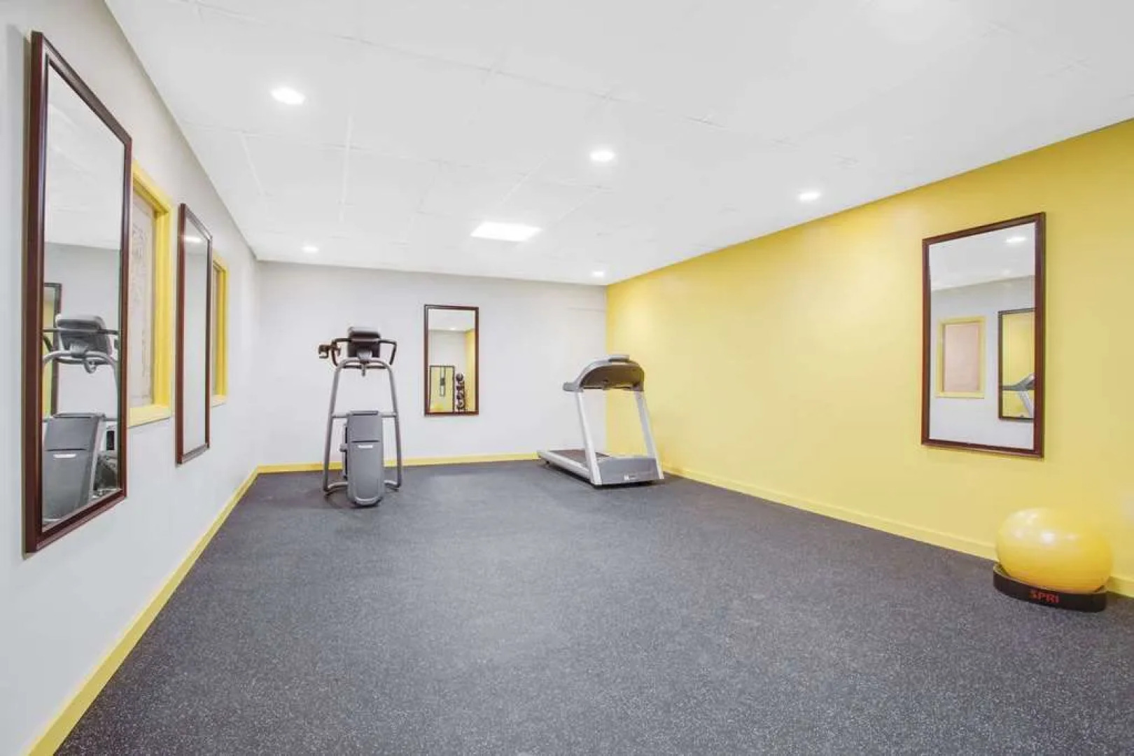 Days Inn Dunkirk - Fredonia