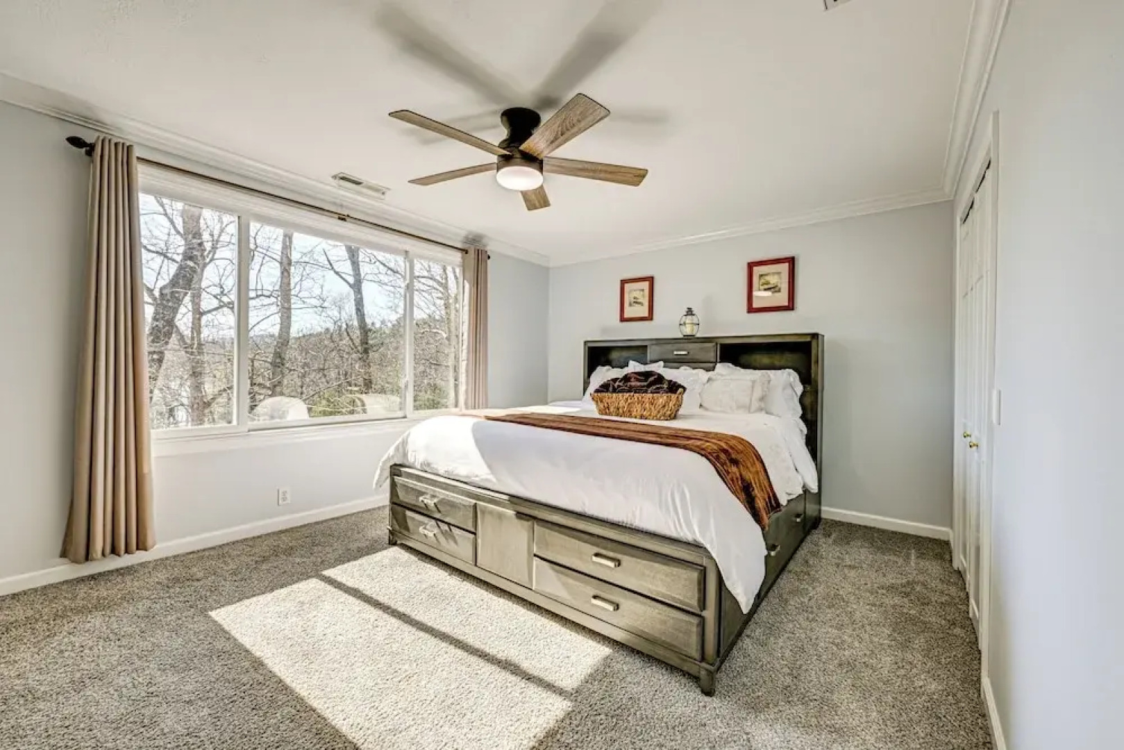 Lakefront Cabin Retreat w/ Dock in Robbinsville!