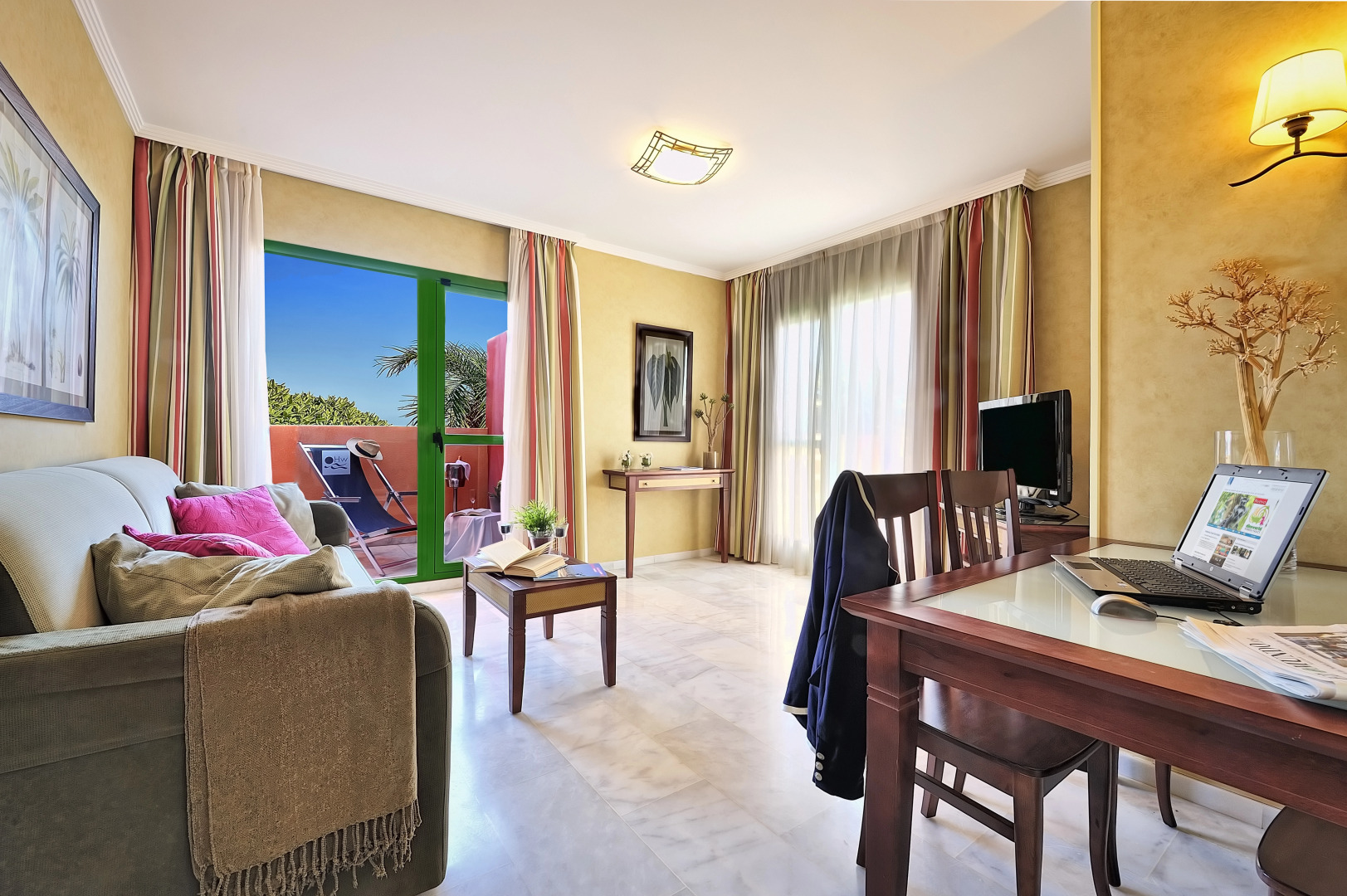 Holiday World RIWO - Teens Hotel