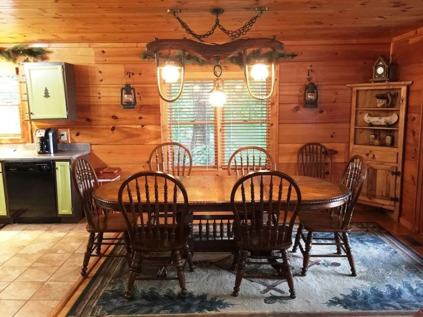 Captain Morley`s Mountain Inn