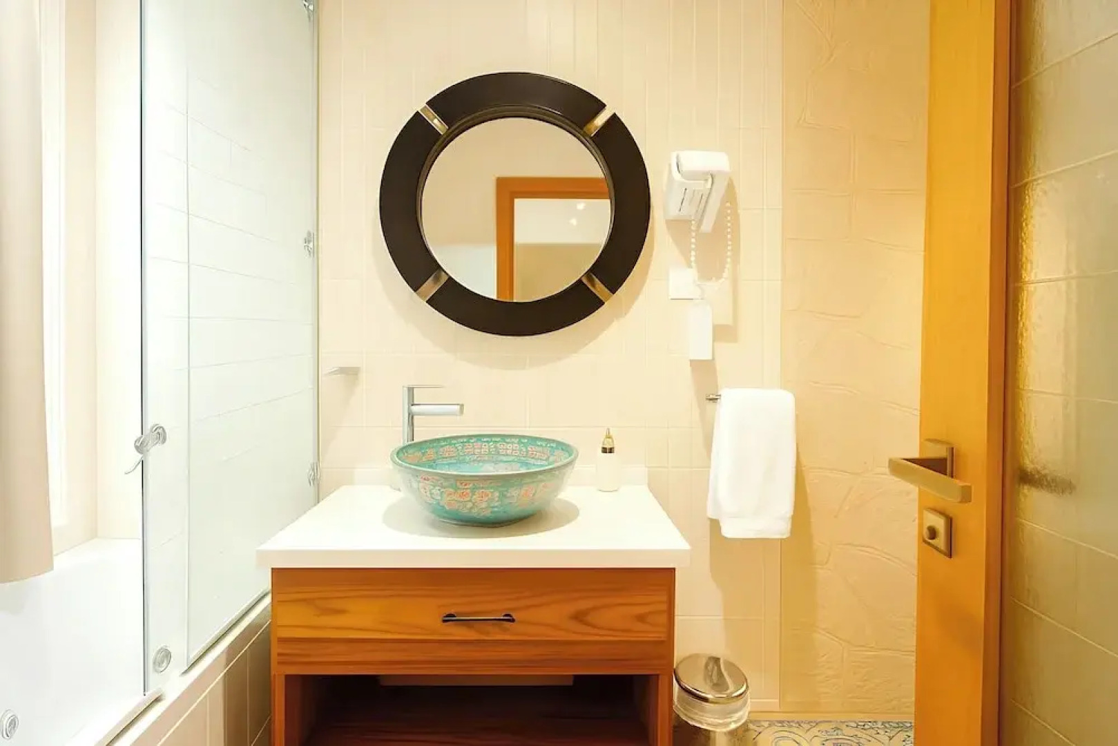 Dahabiya Nile Cruise every Friday from Aswan 3 nights and every Monday from Luxor 4 nights