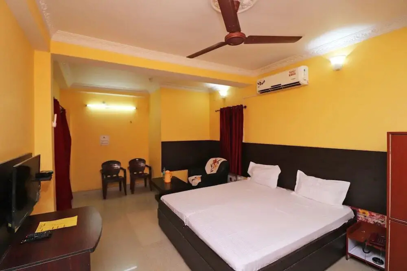 Hotel Ashoka 2 by OYO Rooms