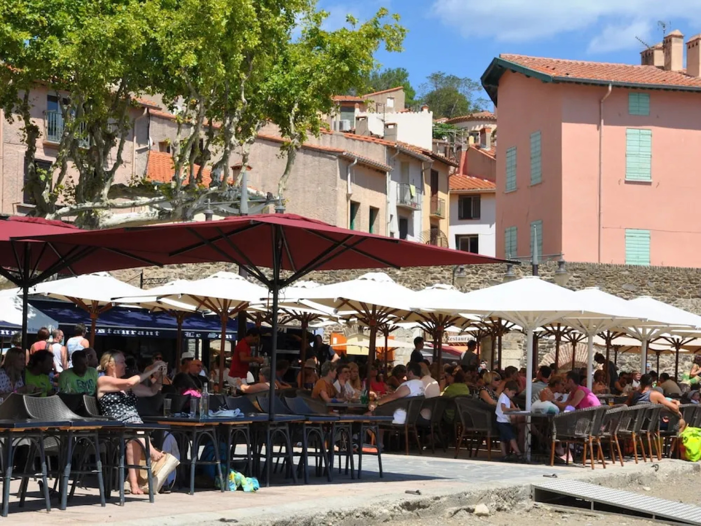 Spacious Holiday Home near River in Le Boulou