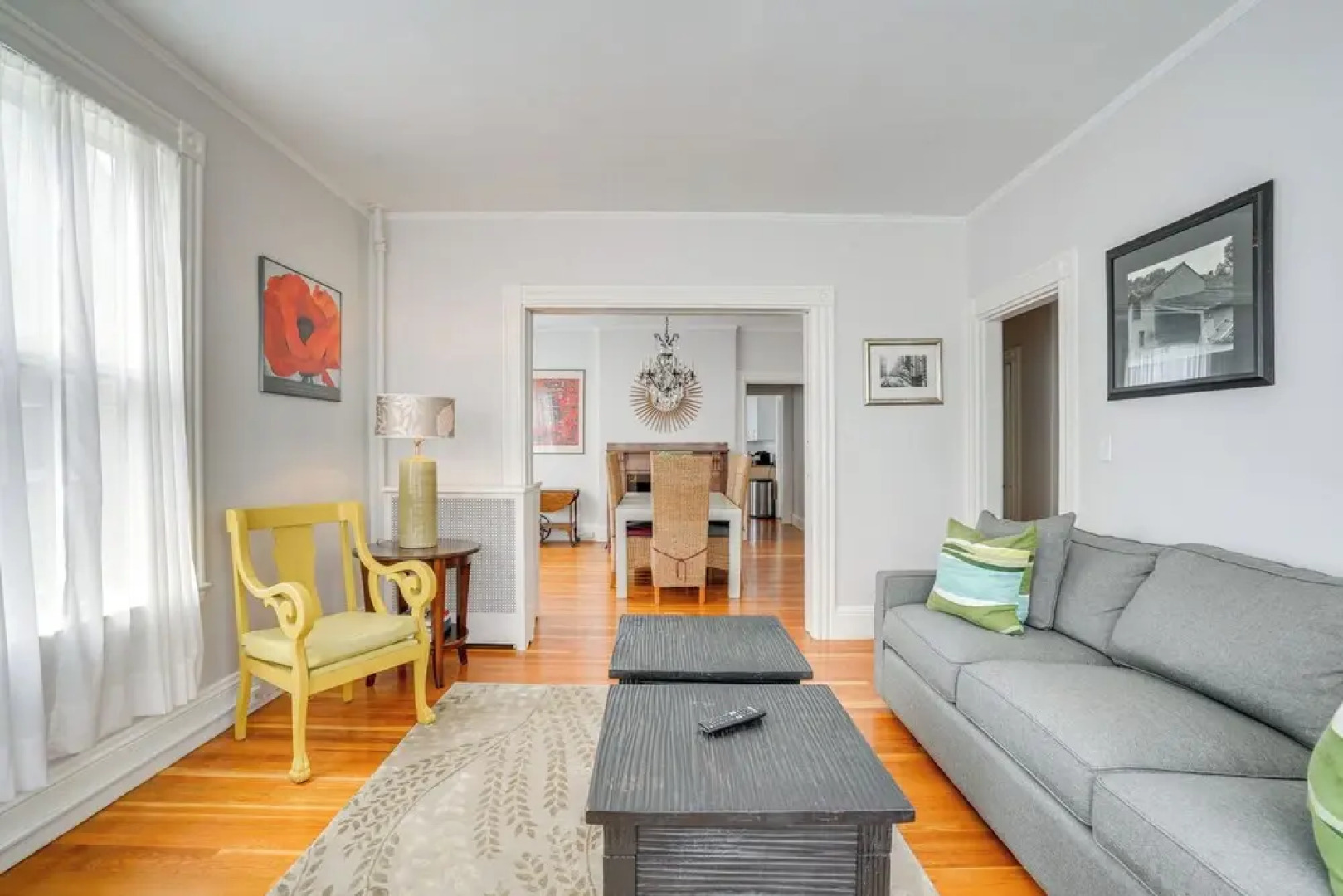 Walk to Harvard Square: Apartment in Cambridge