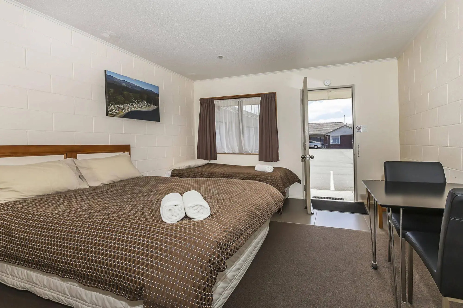 Foreshore Motor Lodge