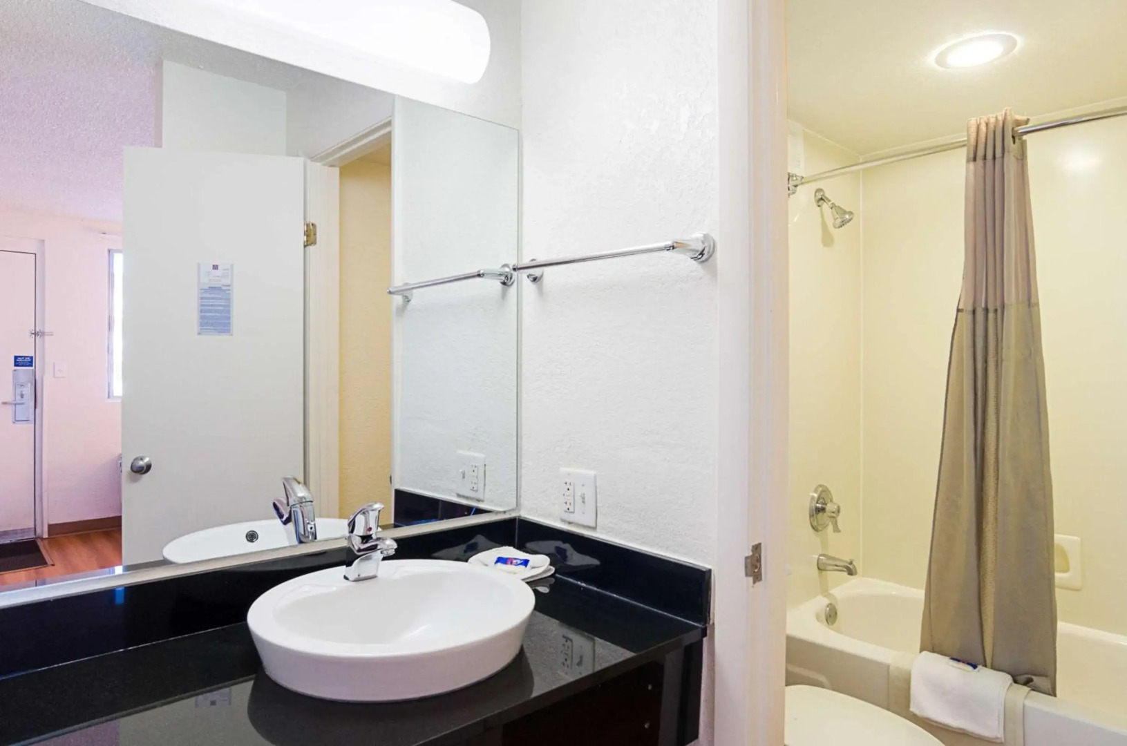 Motel 6 Denver, CO – Downtown