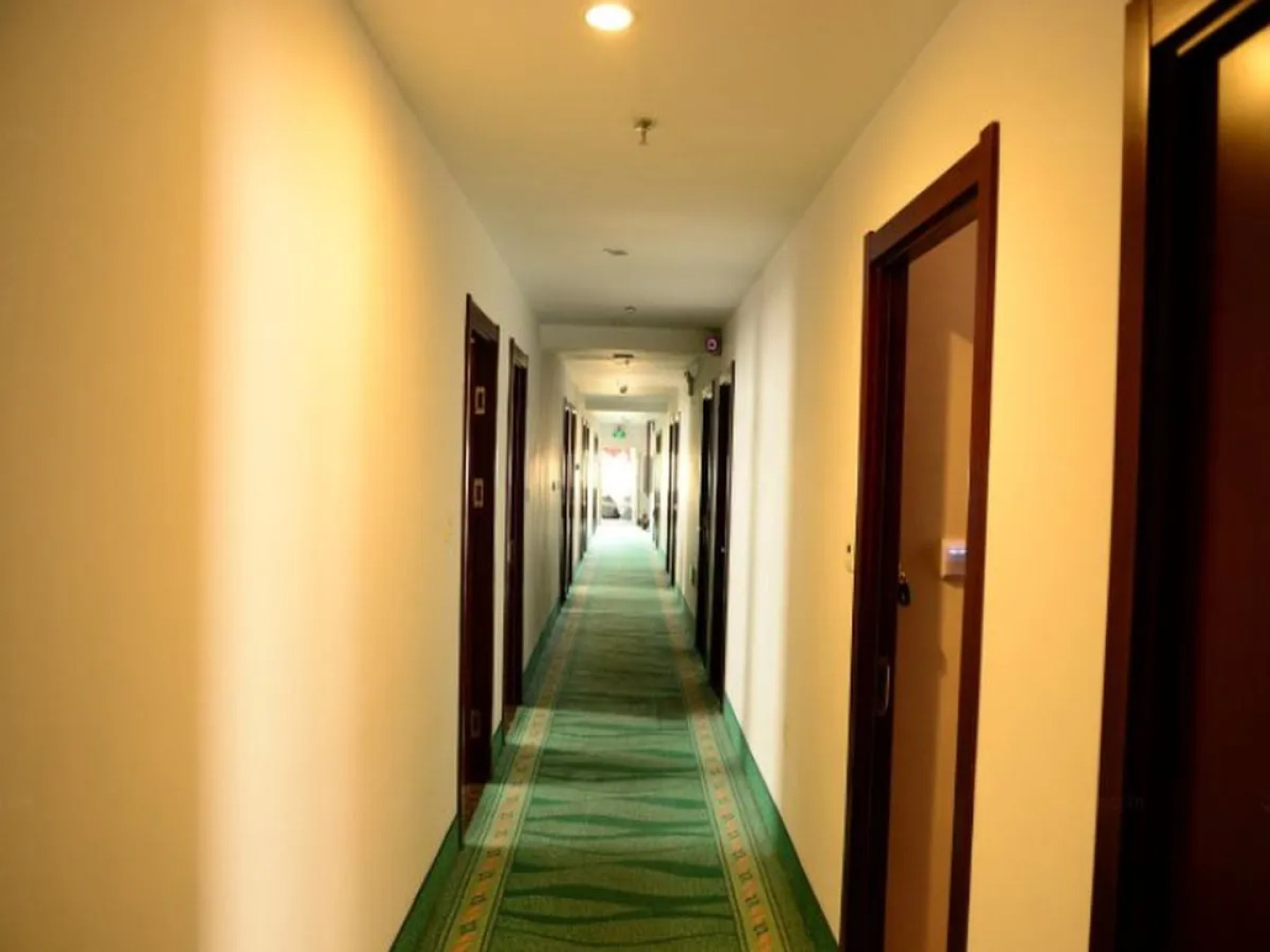 Jiashun Business Hotel