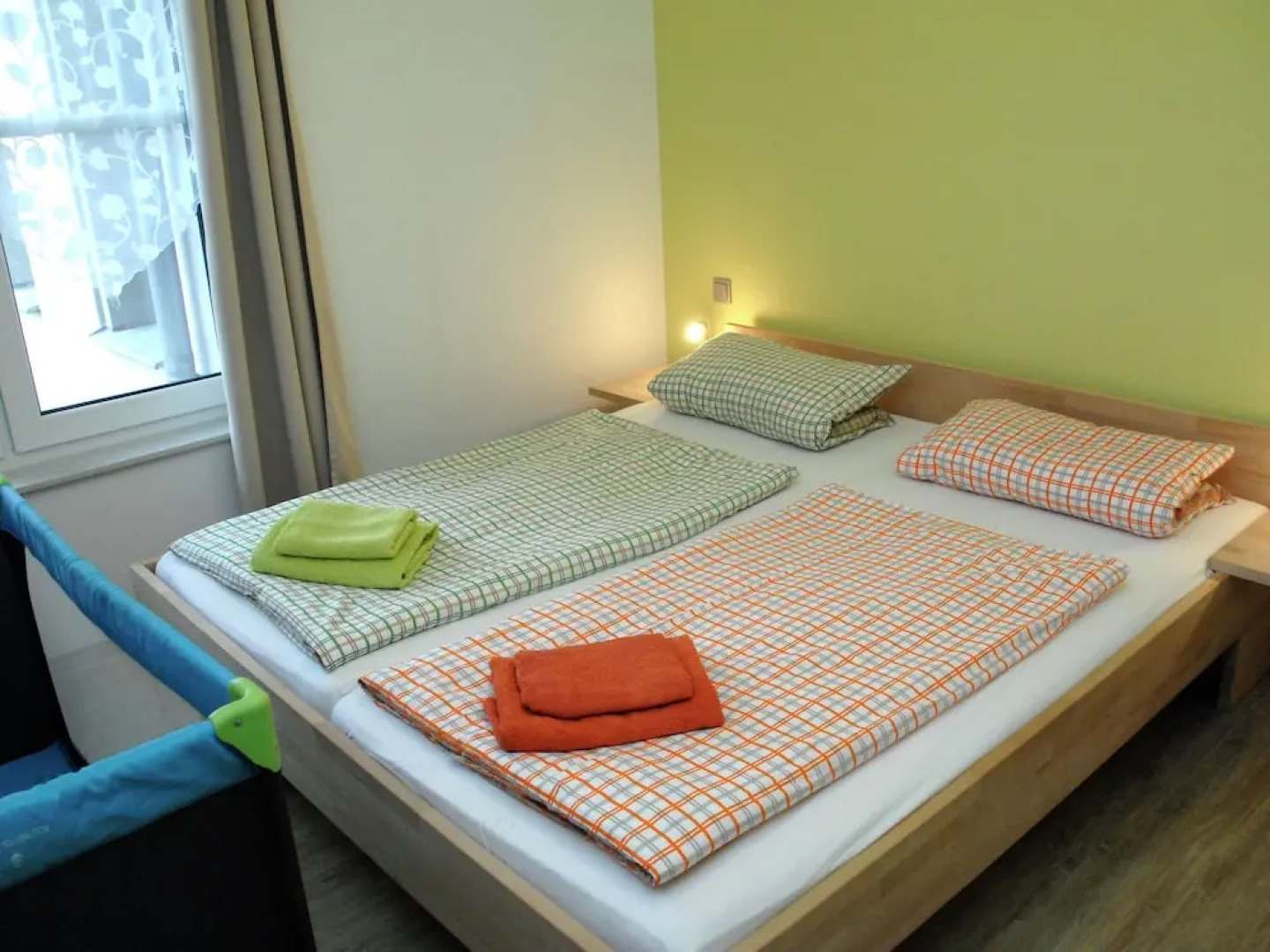 Spacious Seaside Apartment in Pepelow