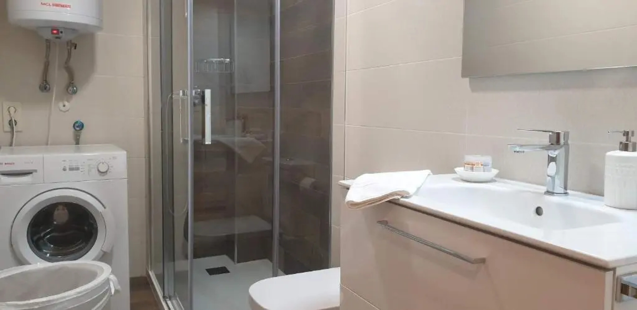 Piso Montero Ríos 18