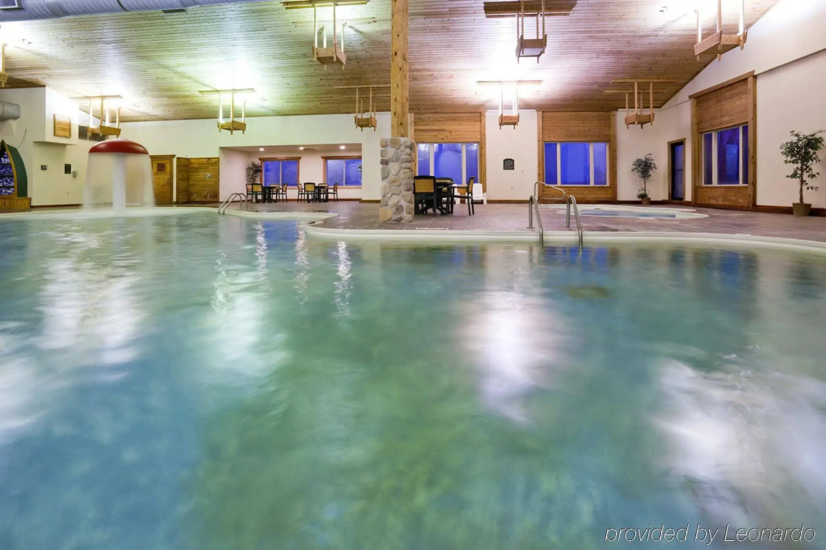 Holiday Inn Express Munising-Lakeview by IHG