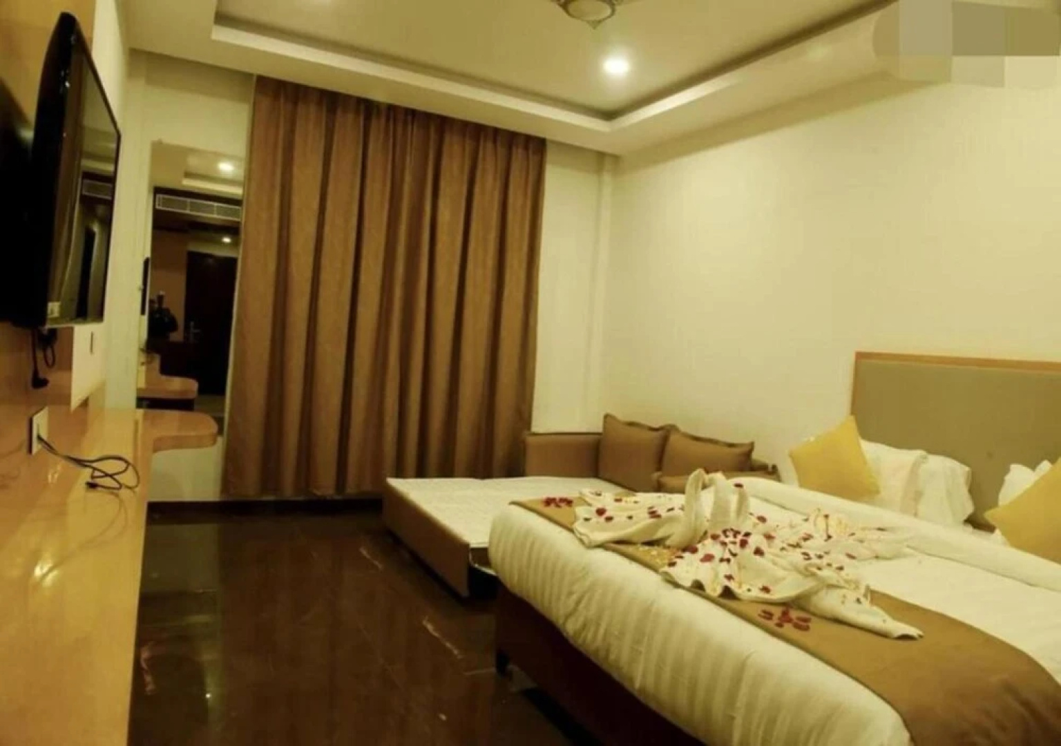 Om Resorts