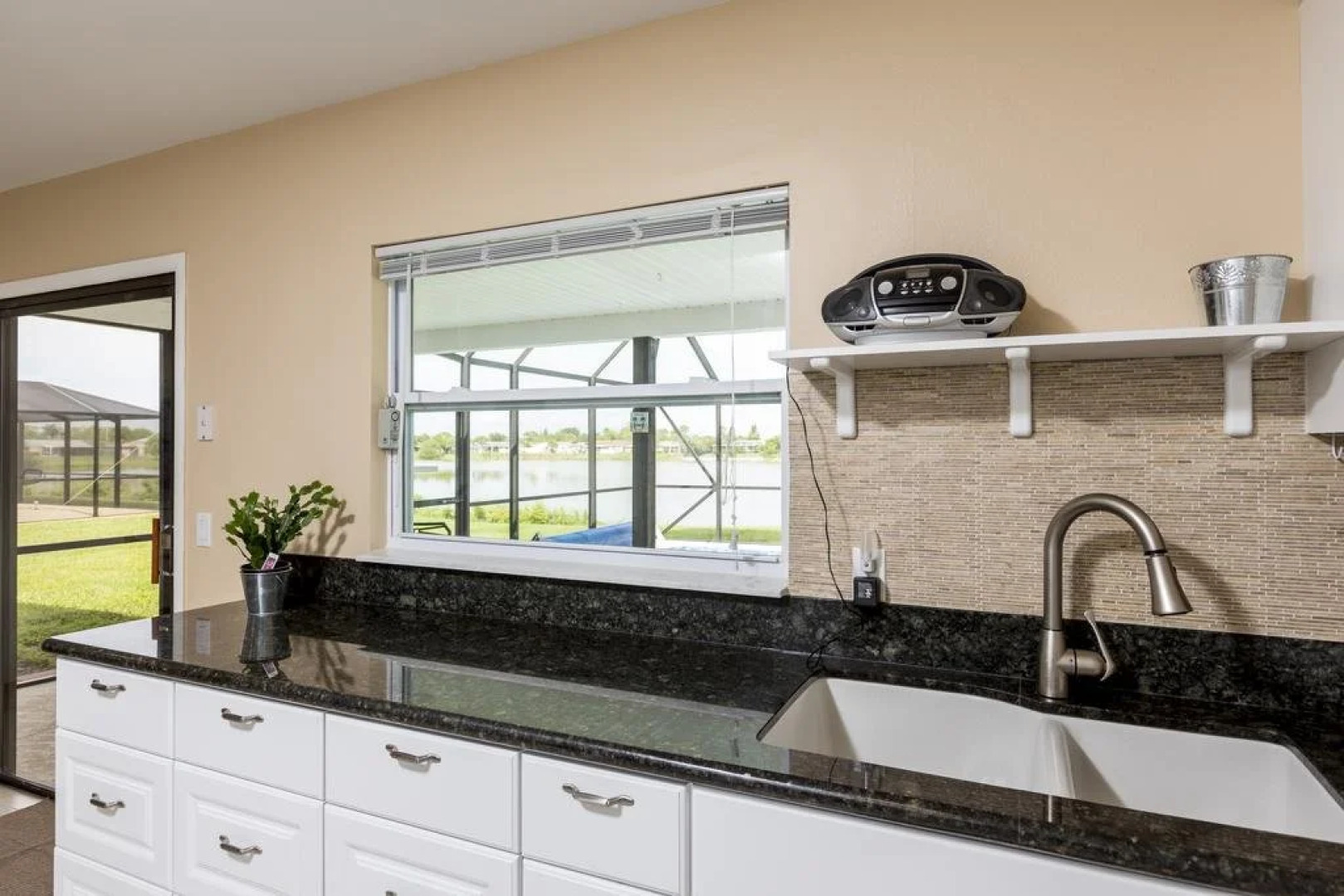 Addy by the Lake - Vacation Home