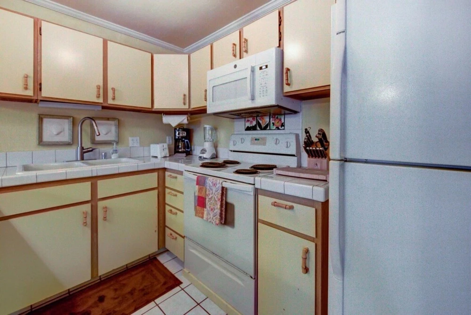 Kahala 123 1 Bedroom 1 Bathroom Condo