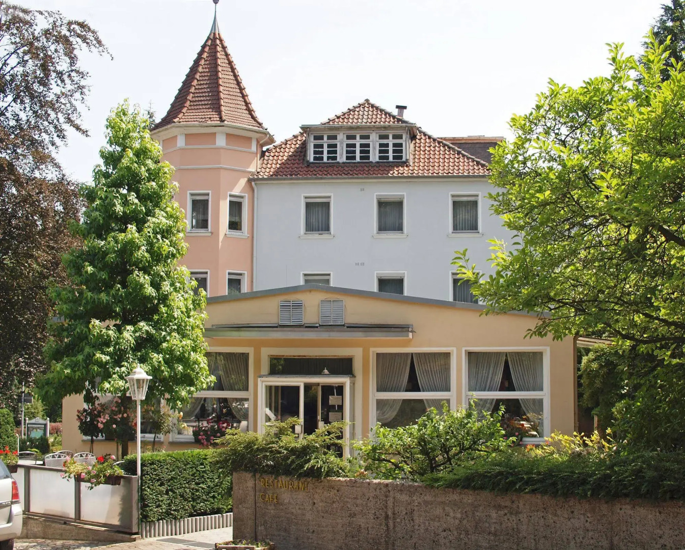 Waldhotel Felsenkeller