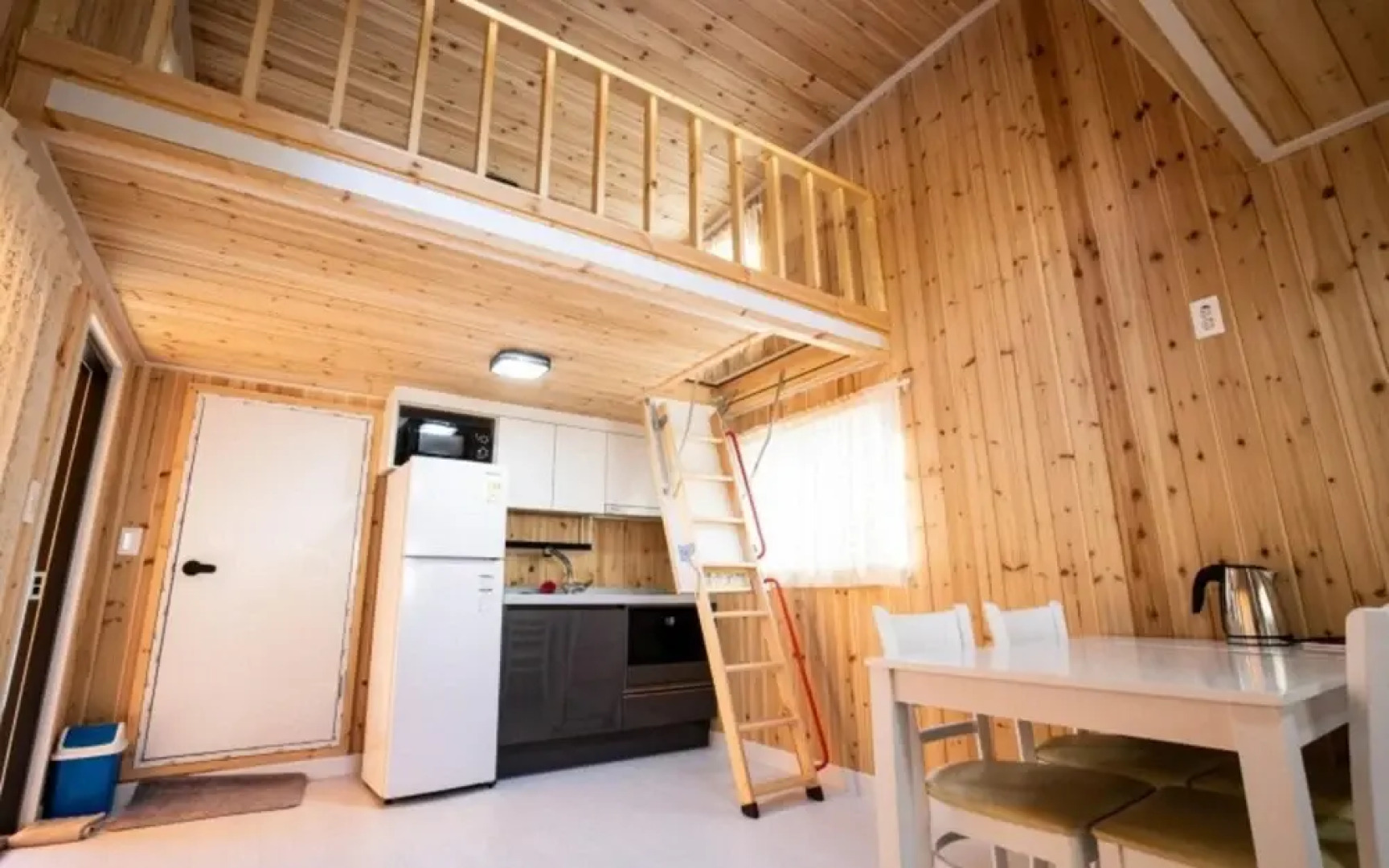 Gapyeong White House Valley Pension