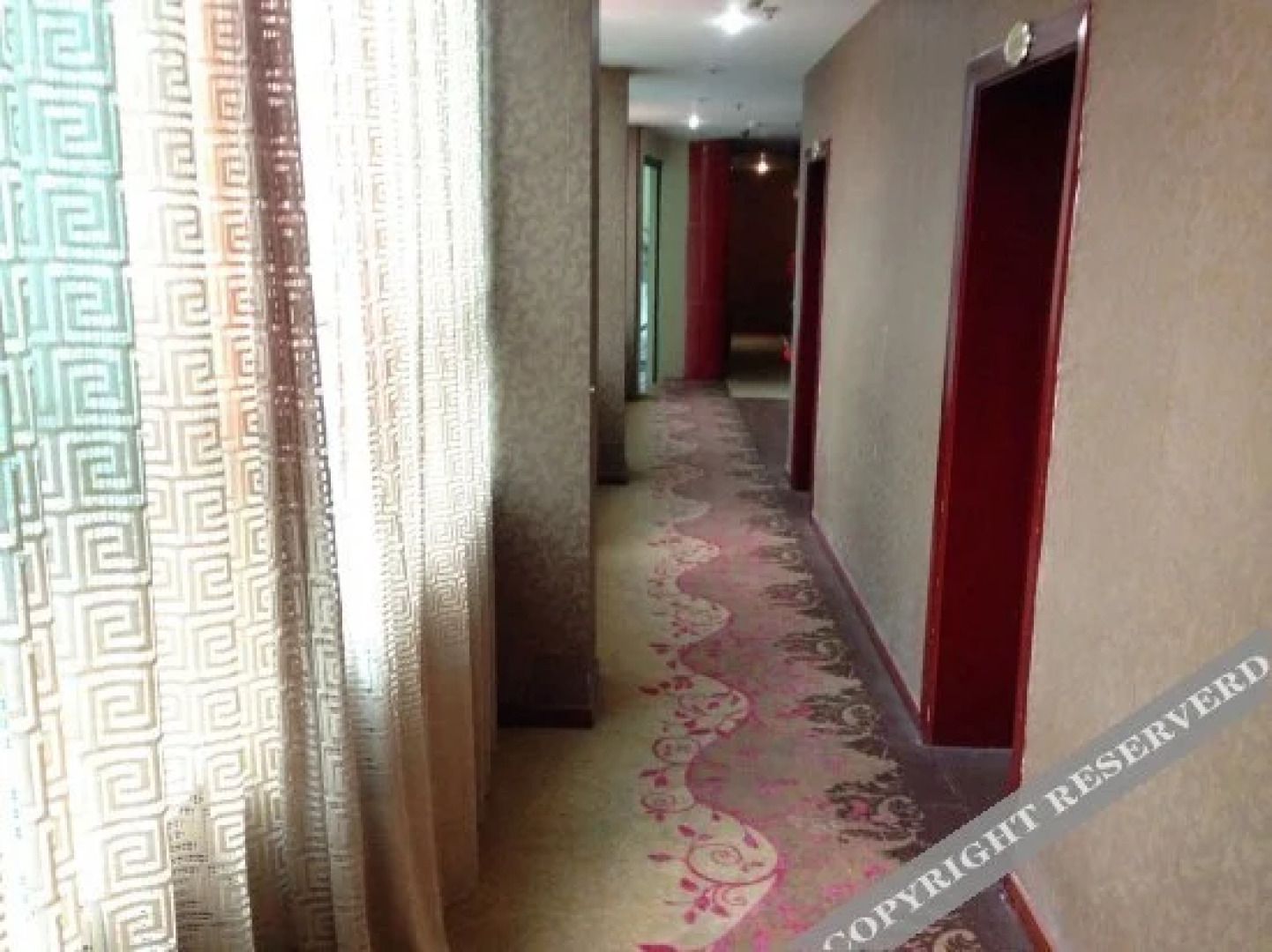 Tenglong Business Hotel