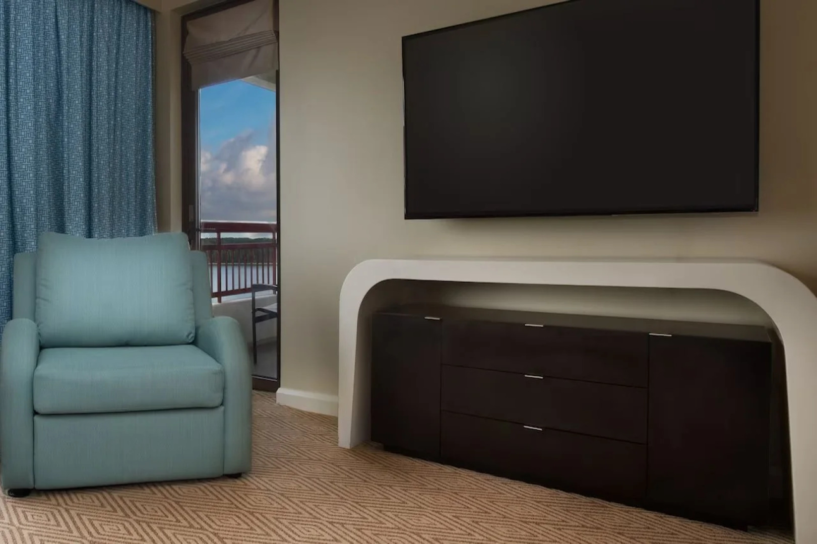 Bay Lake Tower At Disney's Contemporary Resort  