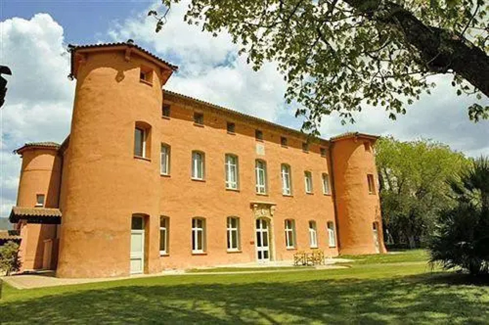 Domaine De Chateau L Arc