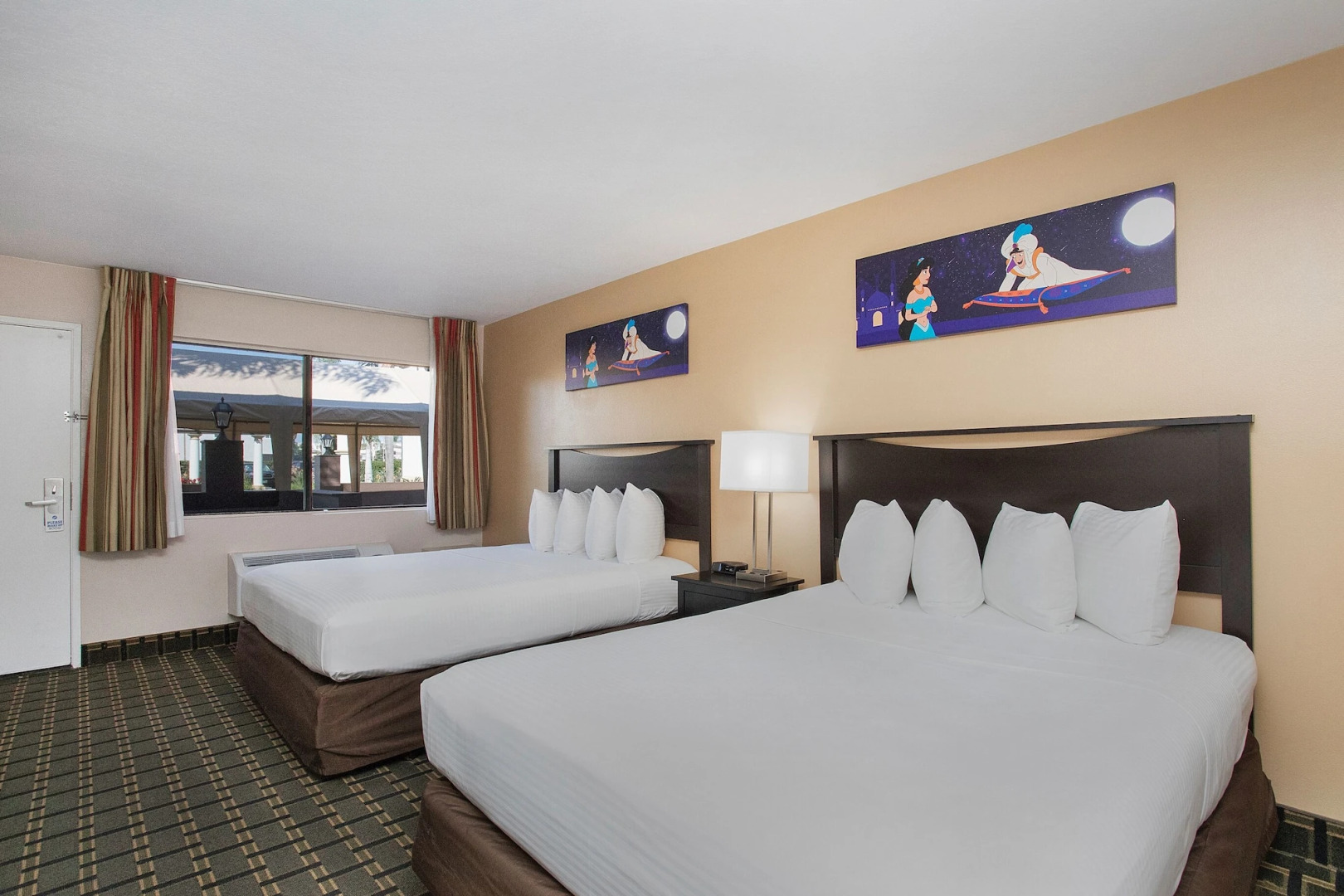 Stanford Inn & Suites Anaheim