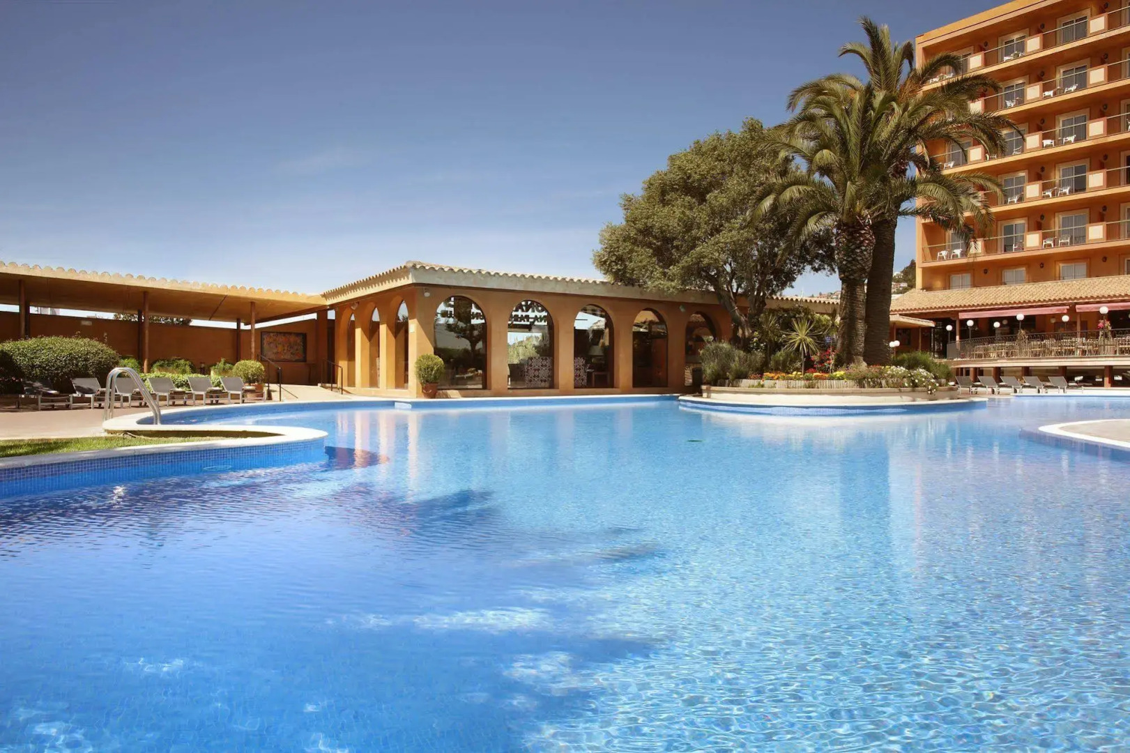 Luna Club Hotel Yoga & Spa